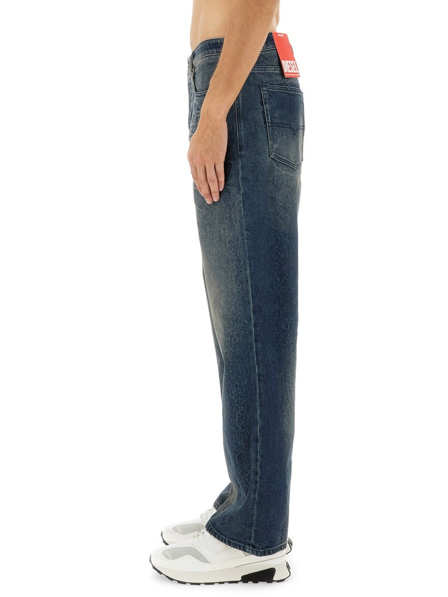 Diesel "2001 D-MACRO-FSG1" JEANS