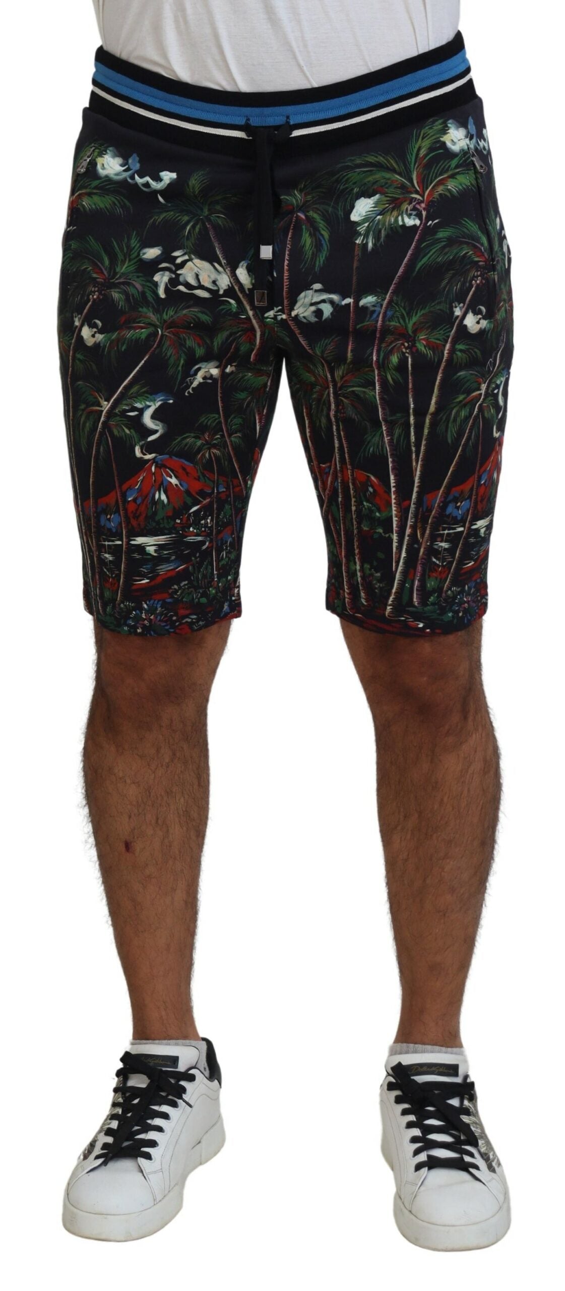 Dolce & Gabbana – Lässige Shorts in Knielänge mit Vulkan-Print