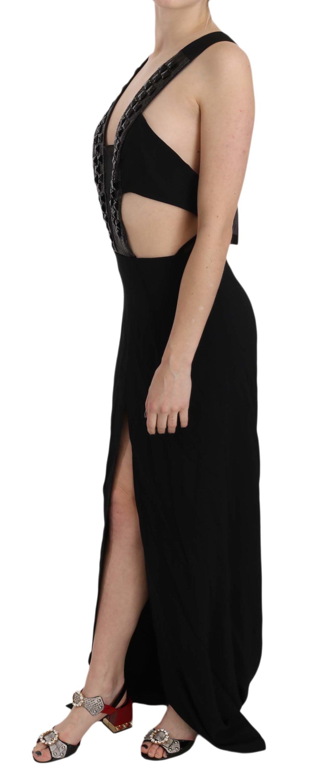 John Richmond – Elegantes ausgestelltes Maxi-Abendkleid mit Kristallakzenten