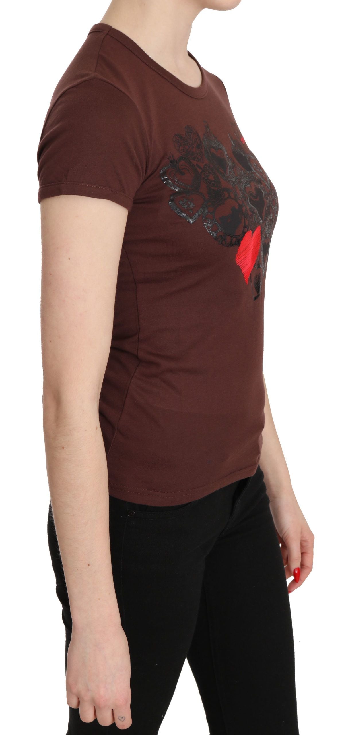 Exte Chic – Kurzärmliges Top mit Herz-Print in Braun