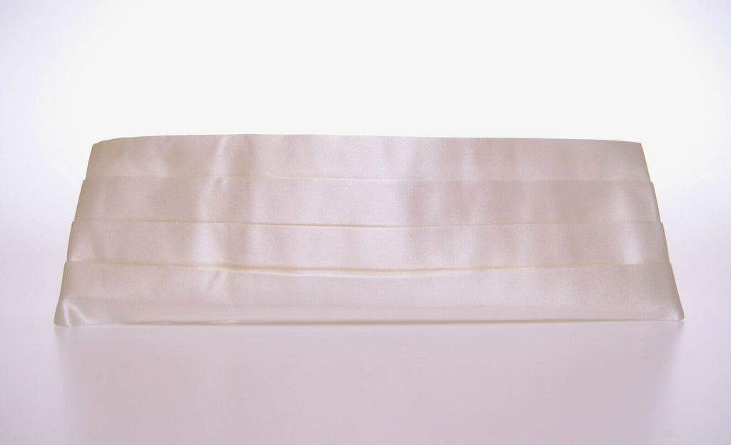 Dolce &amp; Gabbana Eleganter weißer Seidenkummerbund
