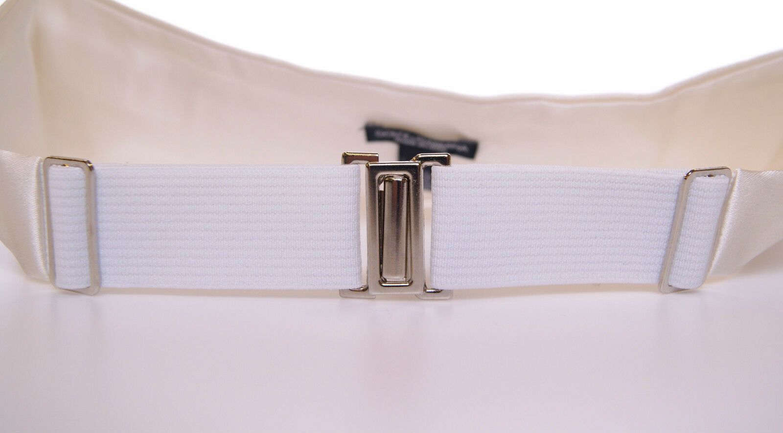 Dolce &amp; Gabbana Eleganter weißer Seidenkummerbund