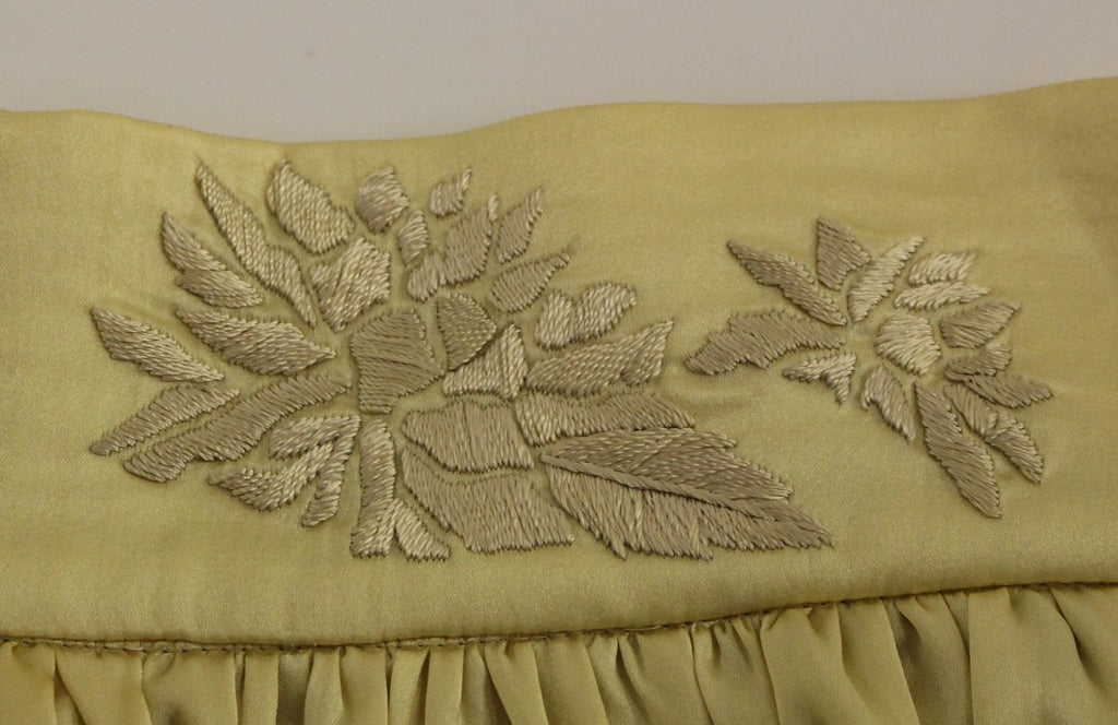 Andrea Incontri Schicker Minirock in Beige mit Blumenstickerei