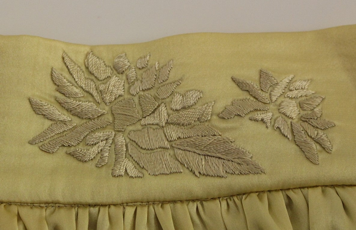 Andrea Incontri Schicker Minirock in Beige mit Blumenstickerei