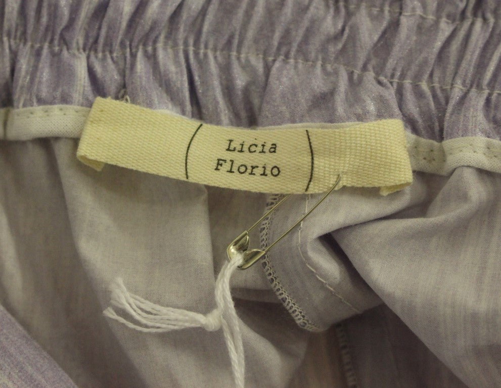 Licia Florio – Elegante Shorts aus violetter Viskose – seitlicher Reißverschluss