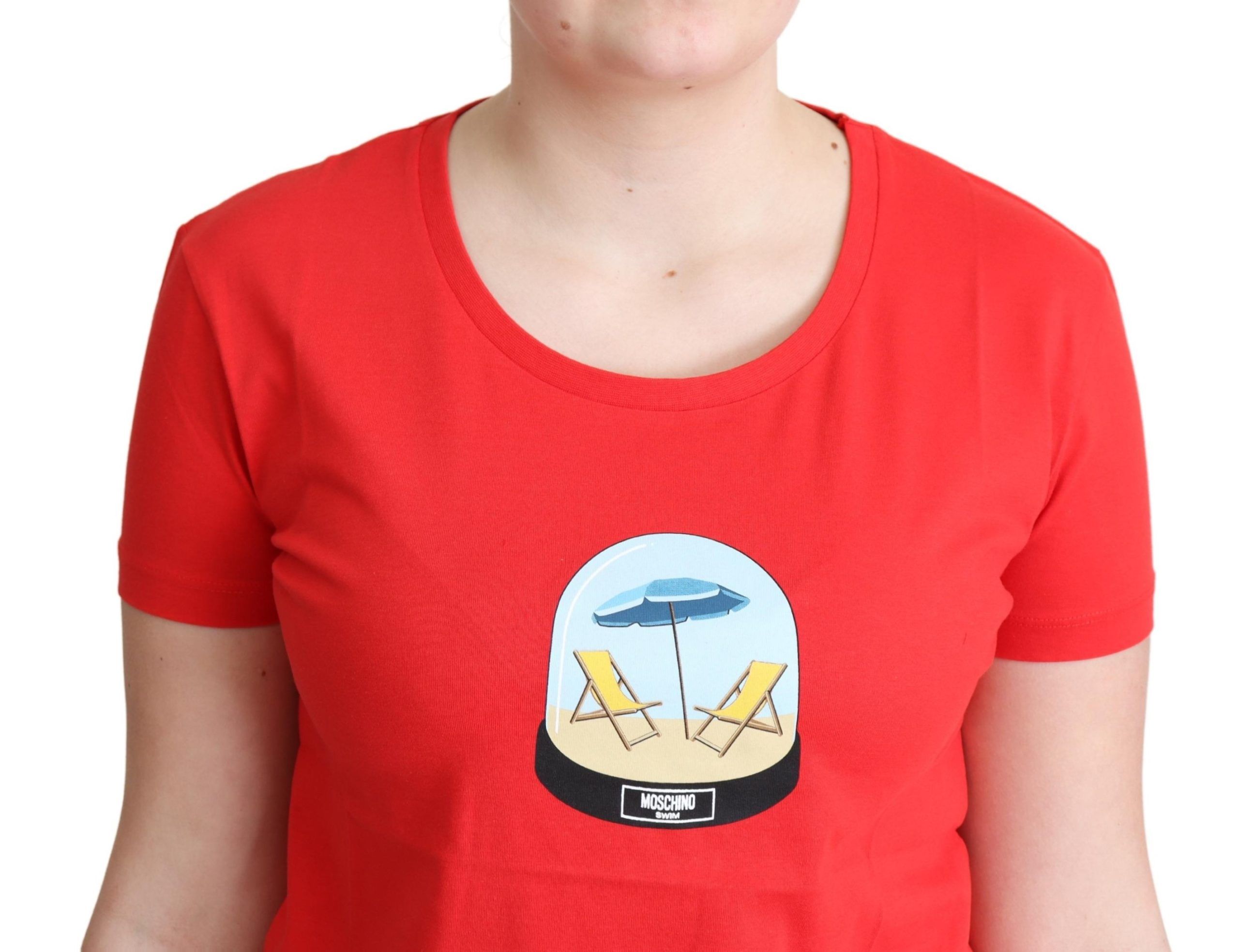Rotes Baumwoll-T-Shirt mit charakteristischem Moschino Chic-Print