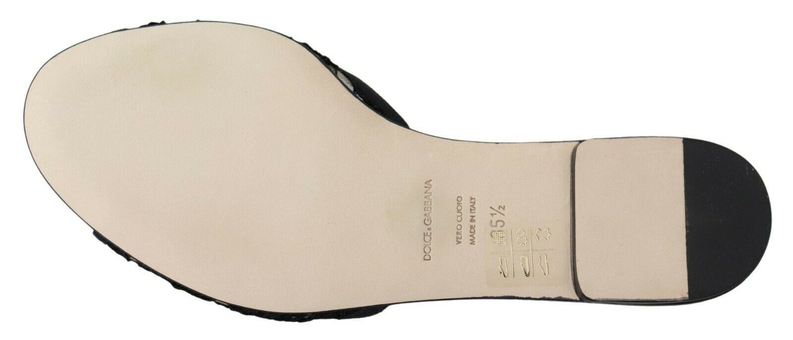 Dolce &amp; Gabbana – Elegante Pantoletten aus schwarzer Spitze mit Schmuckblumendetail