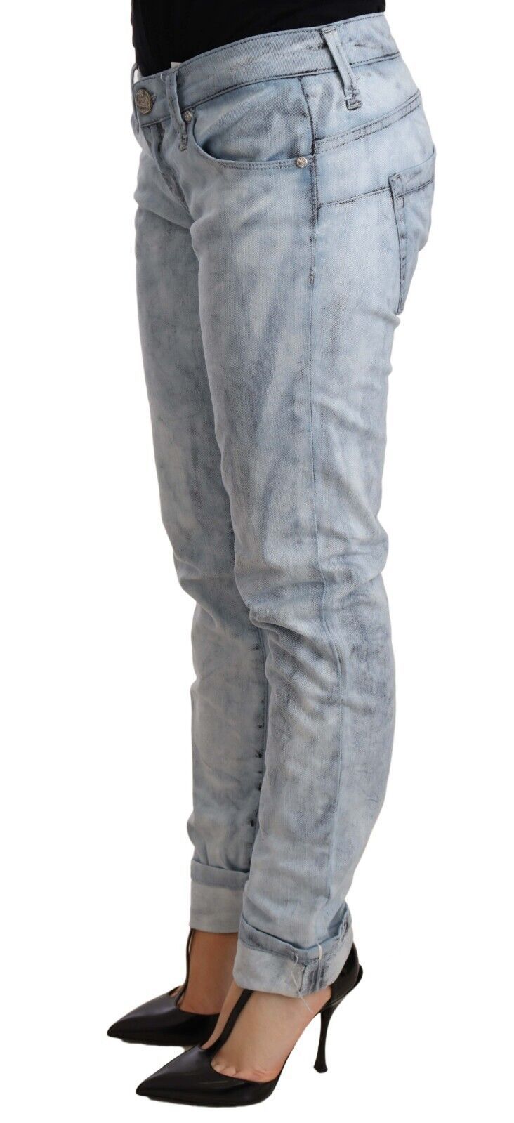 Acht Chic Hellblaue Push-Up-Jeans