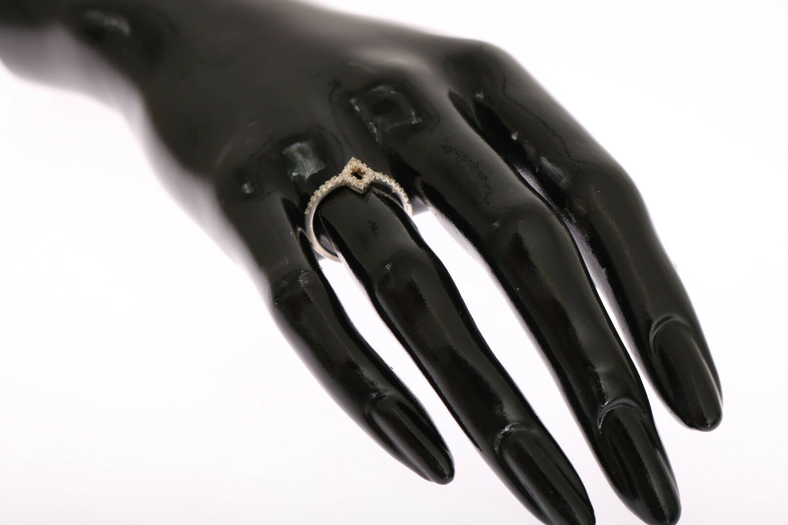 Nialaya Eleganter Silberring mit Zirkonia-Kristallen