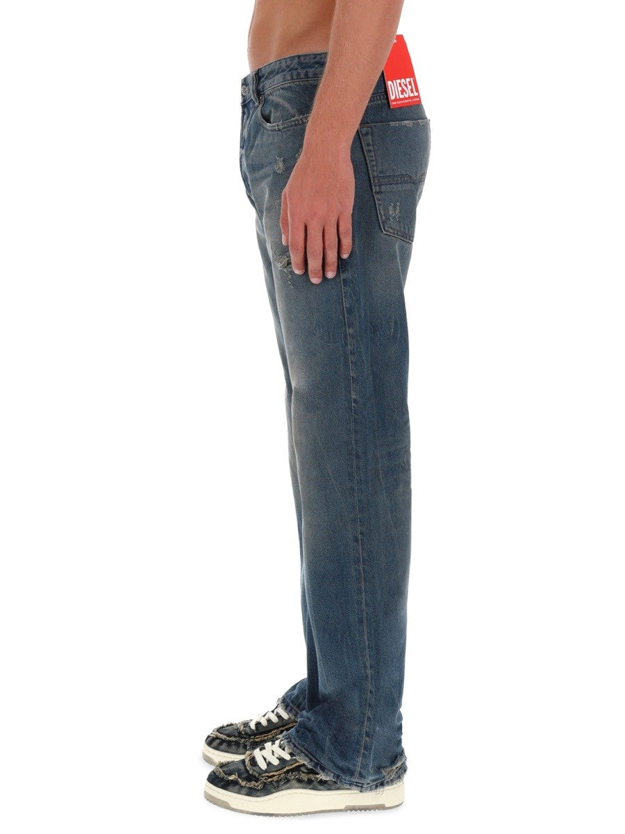 Diesel "1980 D-EEPER" JEANS