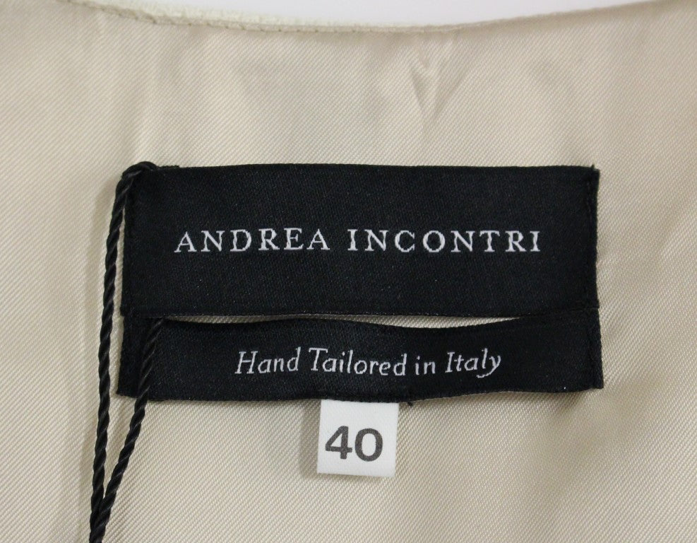 Andrea Incontri Elegantes weißes Woll-Etuikleid mit grauem Aufdruck