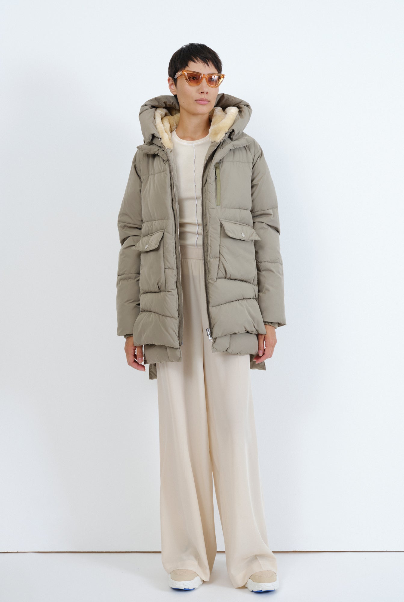 EMBASSY OF BRICKS AND LOGS LYNDON PUFFER JACKET