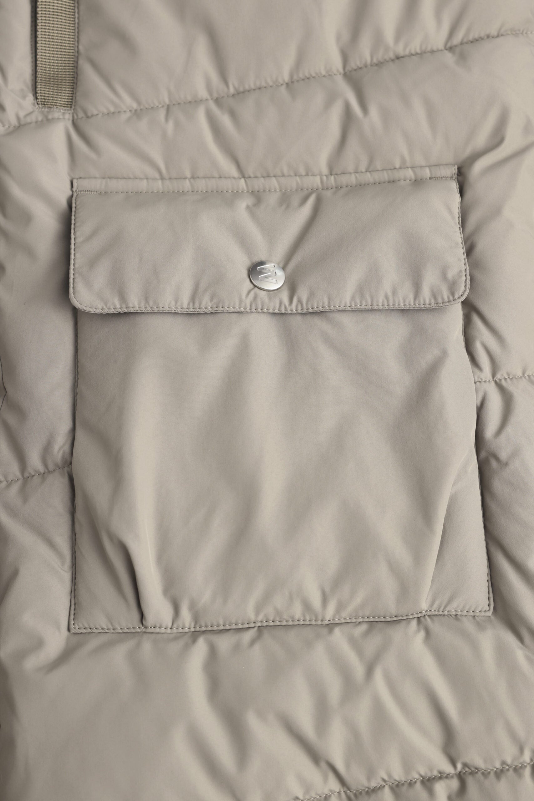 EMBASSY OF BRICKS AND LOGS LYNDON PUFFER JACKET