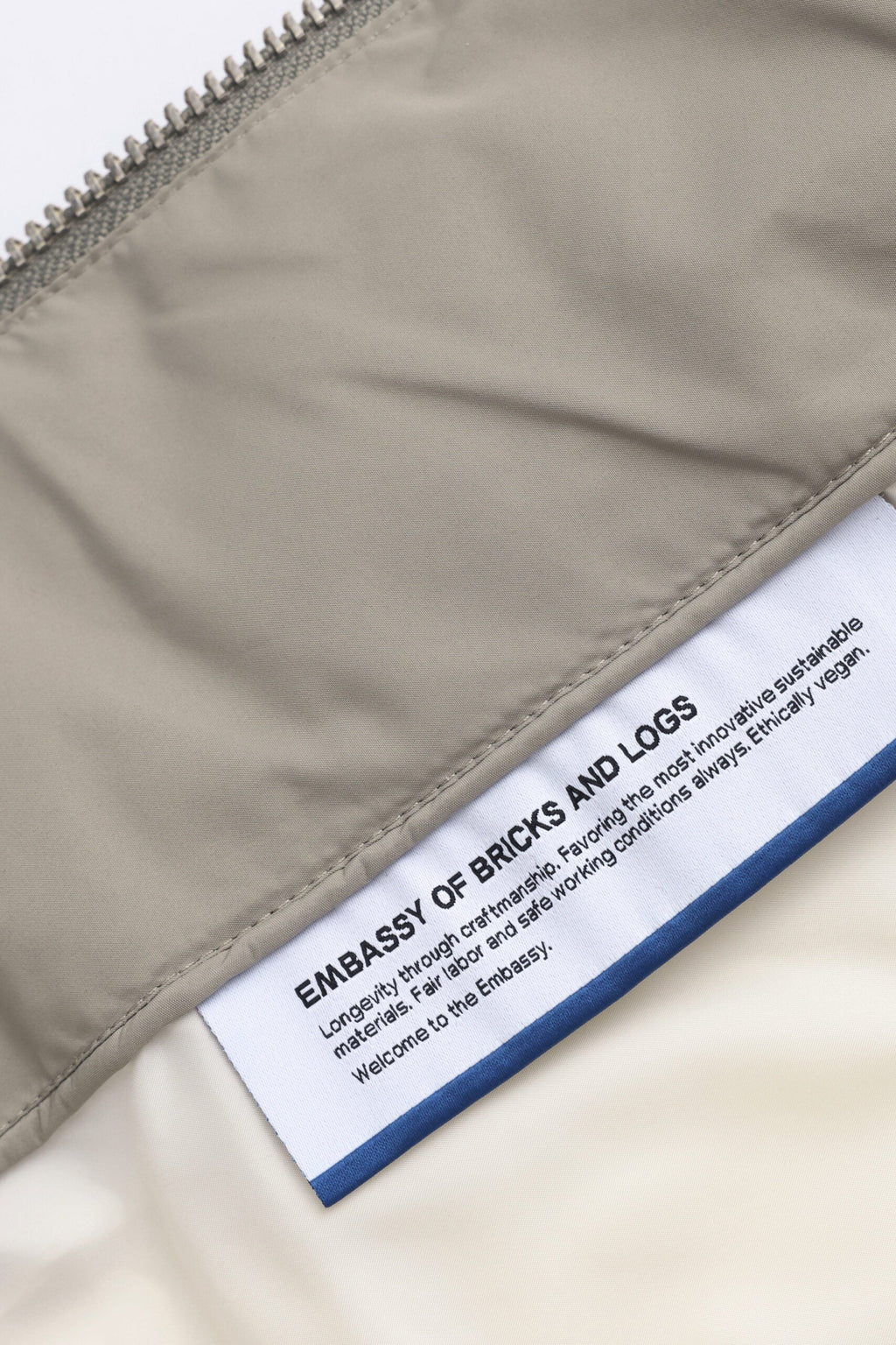 EMBASSY OF BRICKS AND LOGS LYNDON PUFFER JACKET