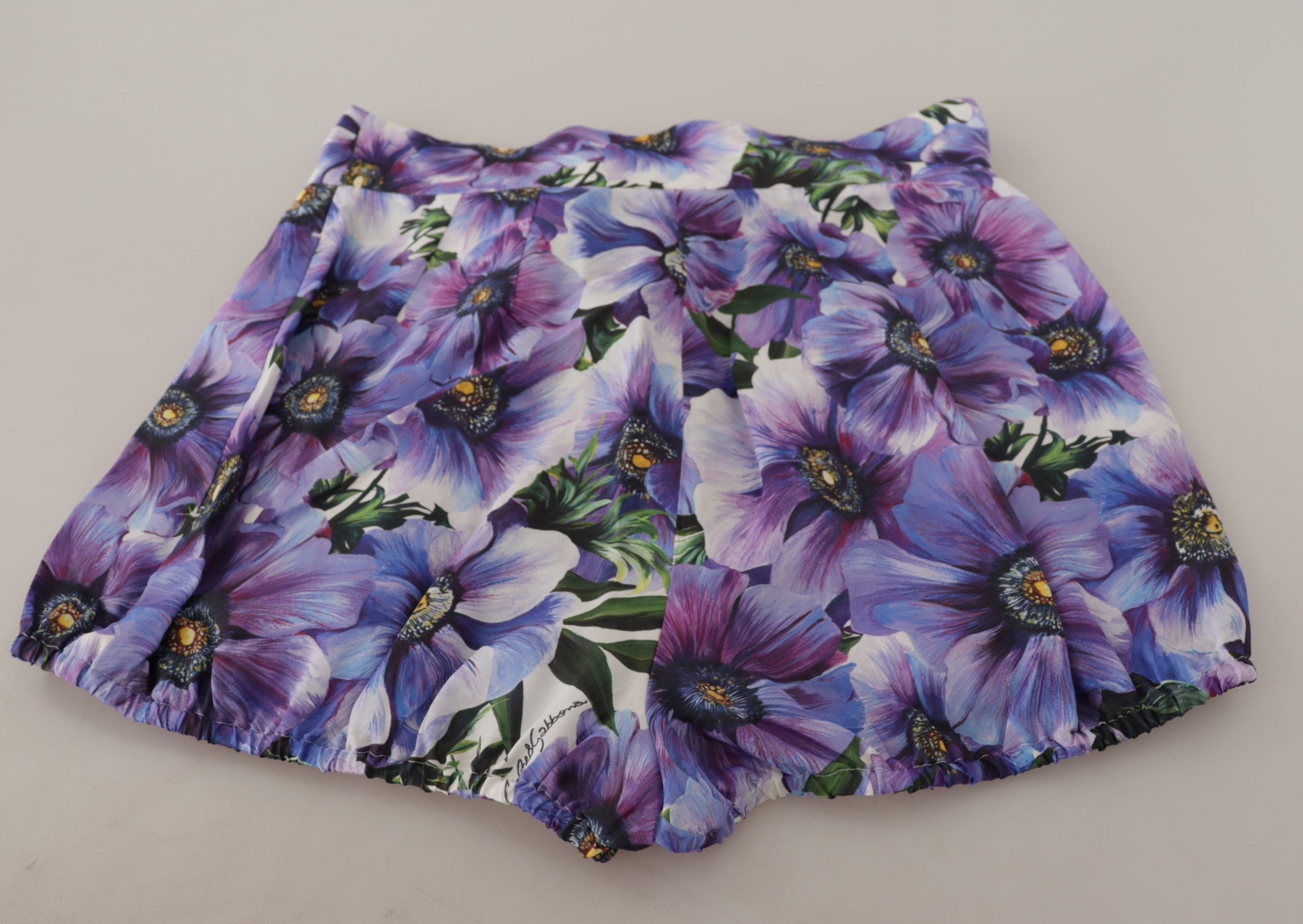Dolce &amp; Gabbana Elegante Designer-Shorts mit Blumenmuster und hoher Taille