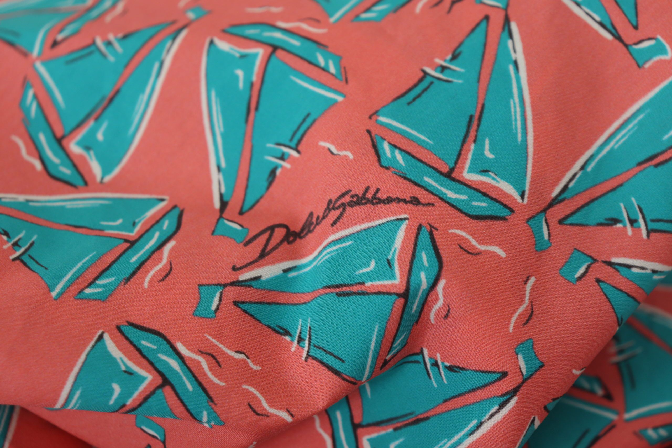 Dolce &amp; Gabbana Schickes rosa Baumwolltop mit Segelboot-Print