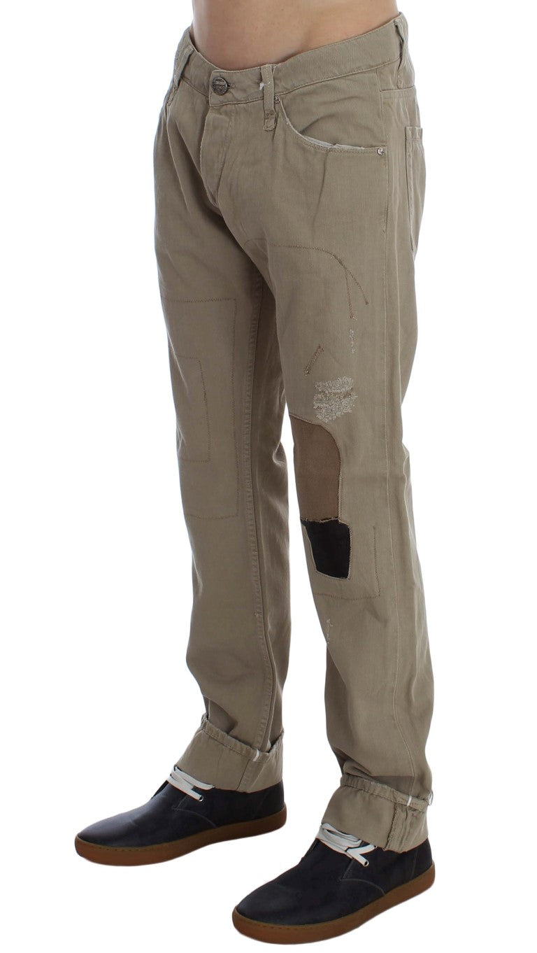 Acht Beige Straight Fit Baumwolljeans für Herren