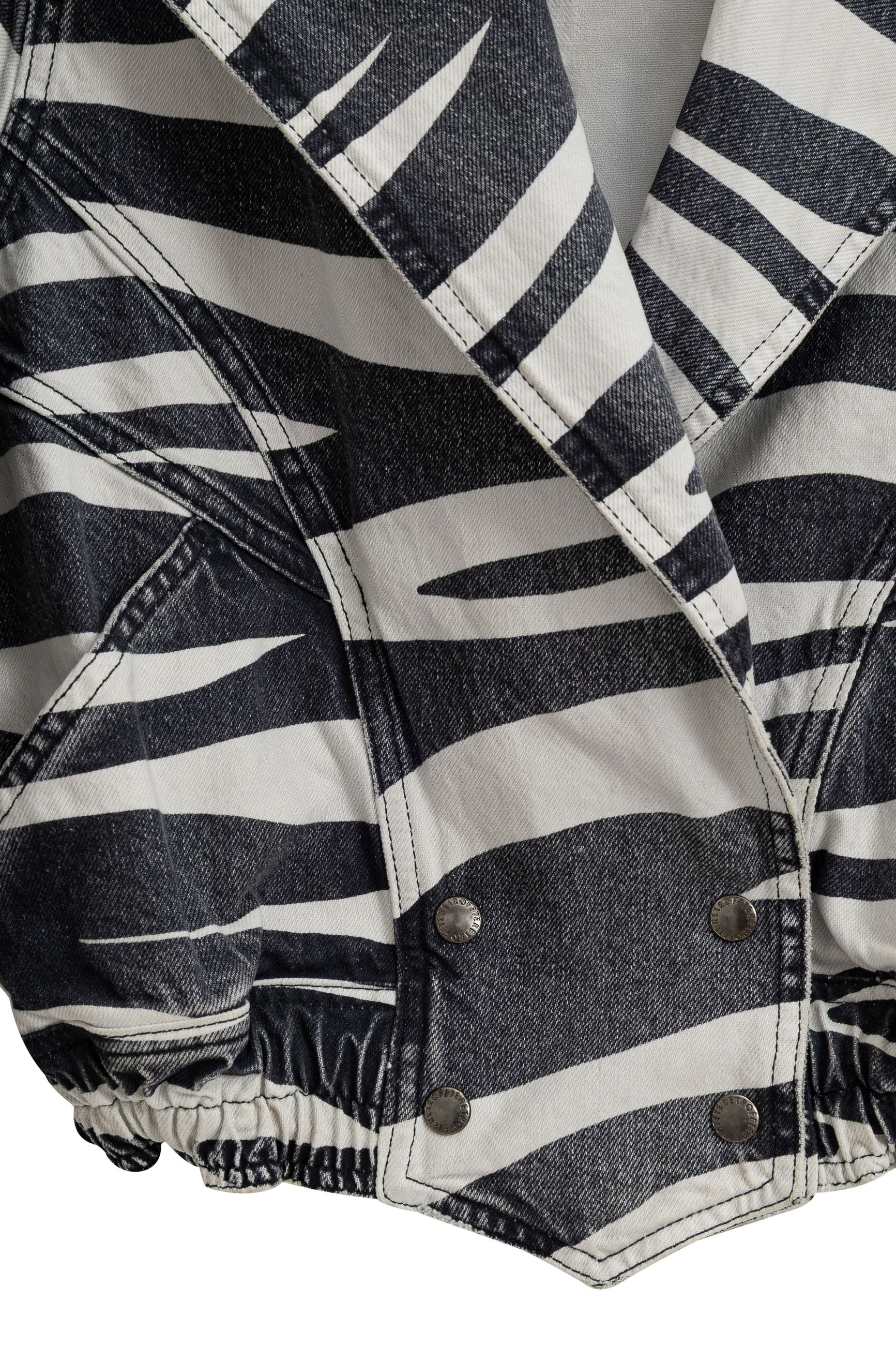 Retrofête Black and White Denim Short Double-Breasted Jacket – Siebentaschen