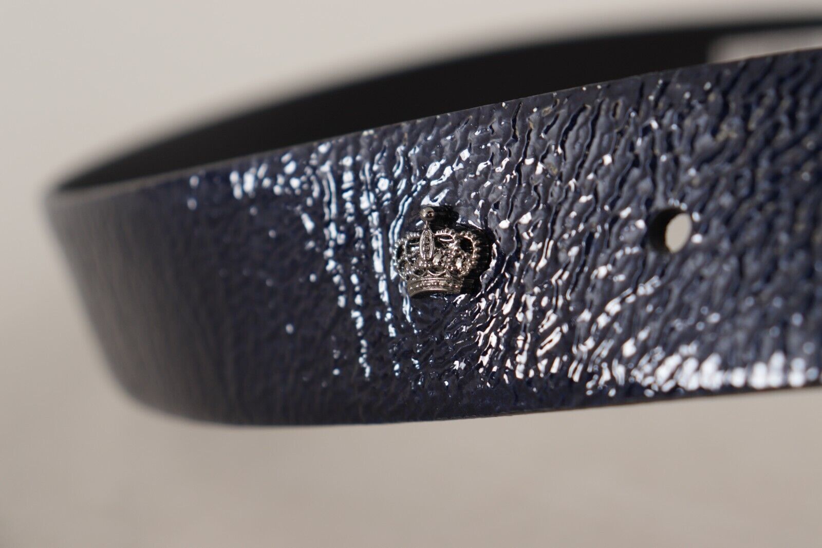 Dolce &amp; Gabbana Eleganter blauer Ledergürtel mit silberner Schnalle