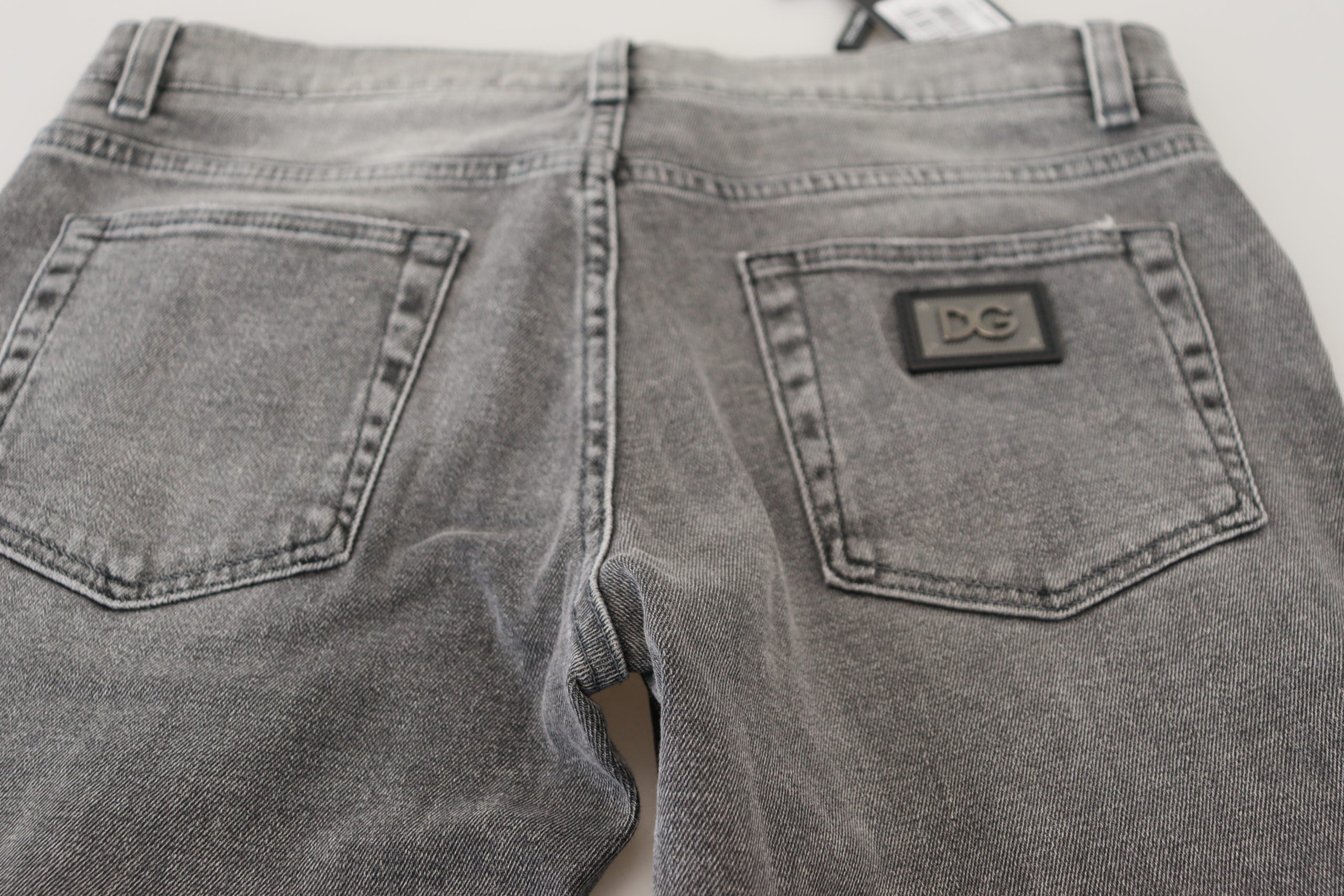 Dolce &amp; Gabbana Schicke grau verwaschene Jeanshose