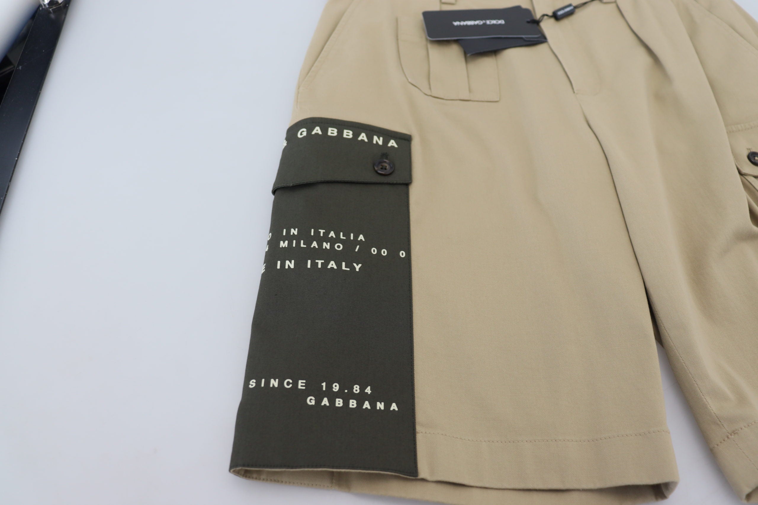 Dolce &amp; Gabbana Elegante Designer-Shorts aus Baumwollmischung in Beige