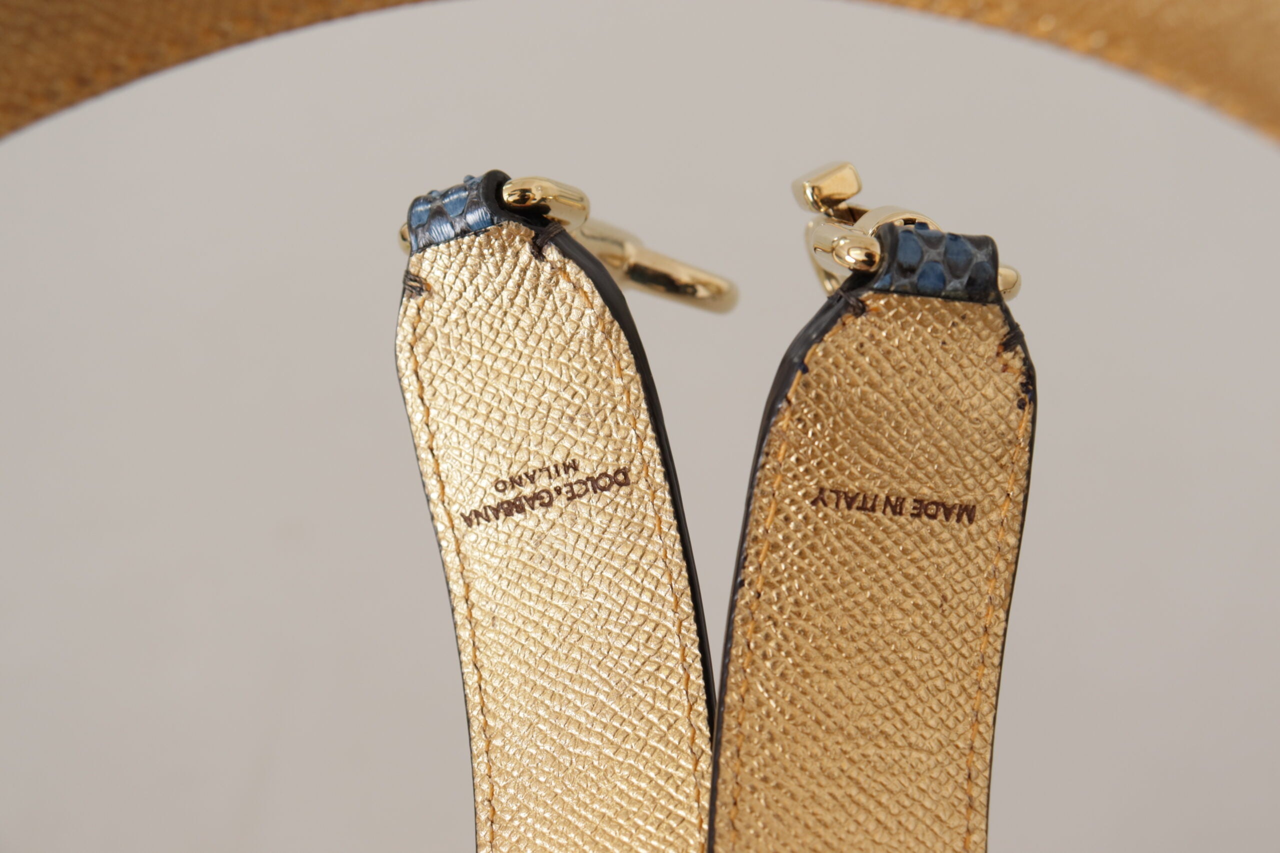 Dolce &amp; Gabbana – Eleganter Schultertaschengurt aus Leder in Blau