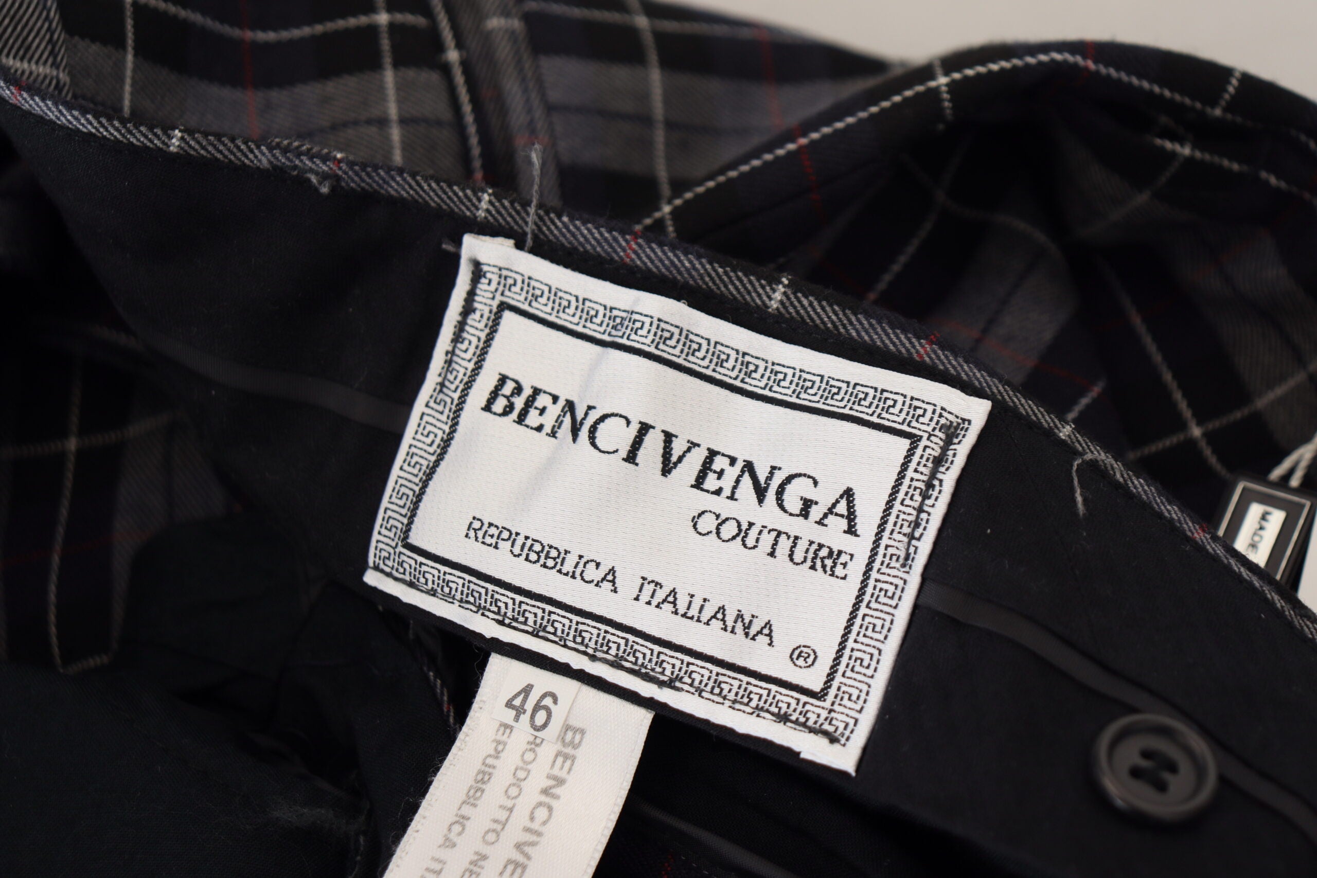 BENCIVENGA Elegante grau karierte Chinohose aus Wolle