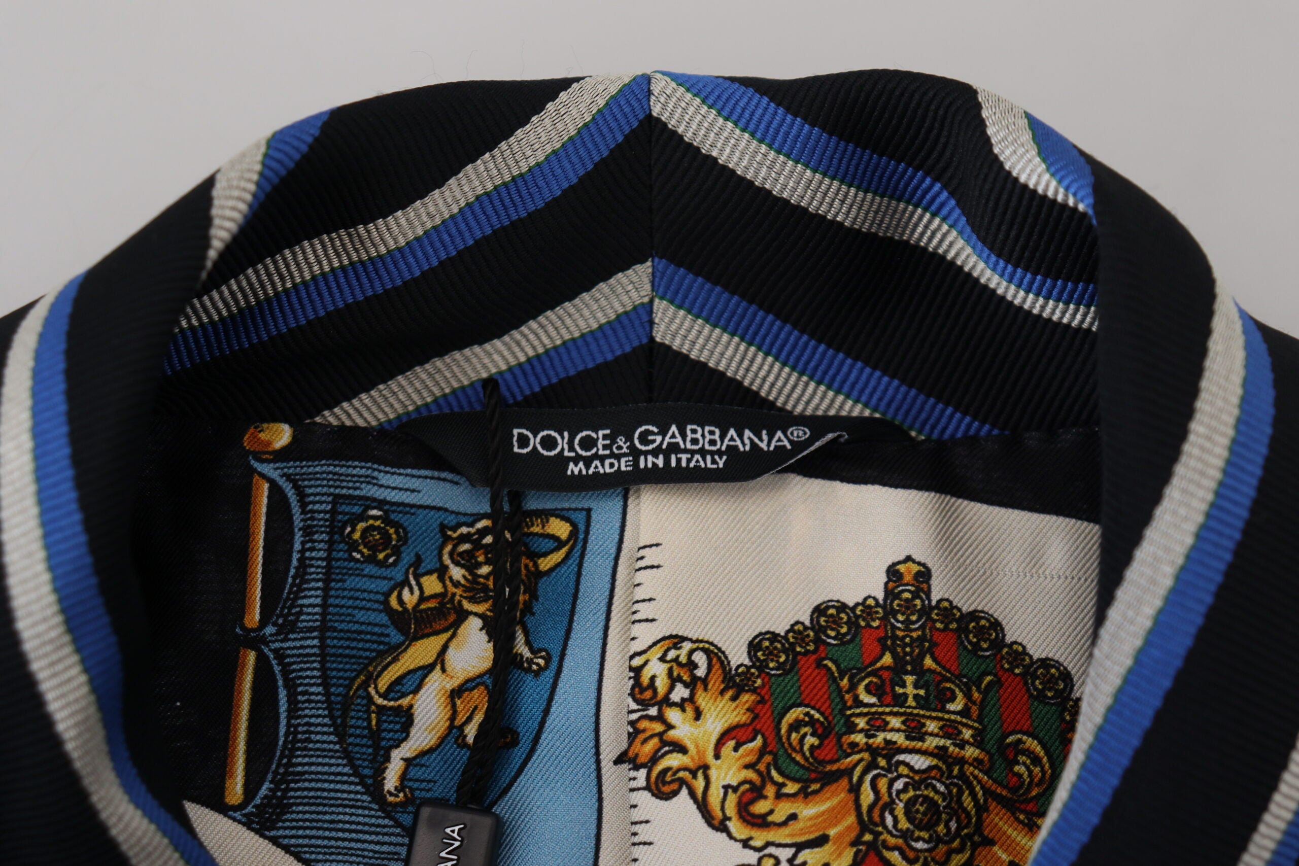 Dolce &amp; Gabbana Eleganter gestreifter Morgenmantel aus Seidenmischung