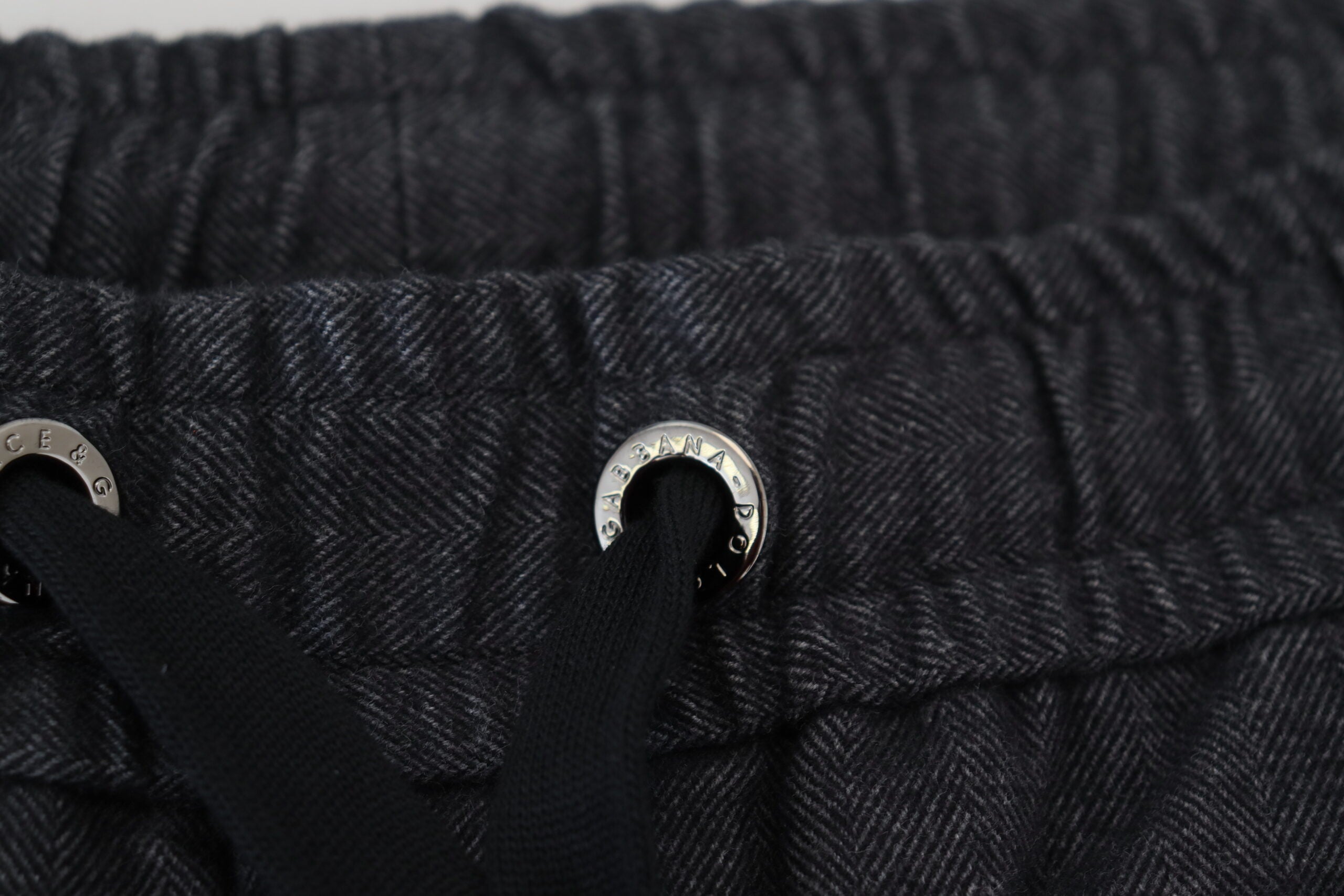 Dolce &amp; Gabbana Elegante, konische Jeanshose in Grau