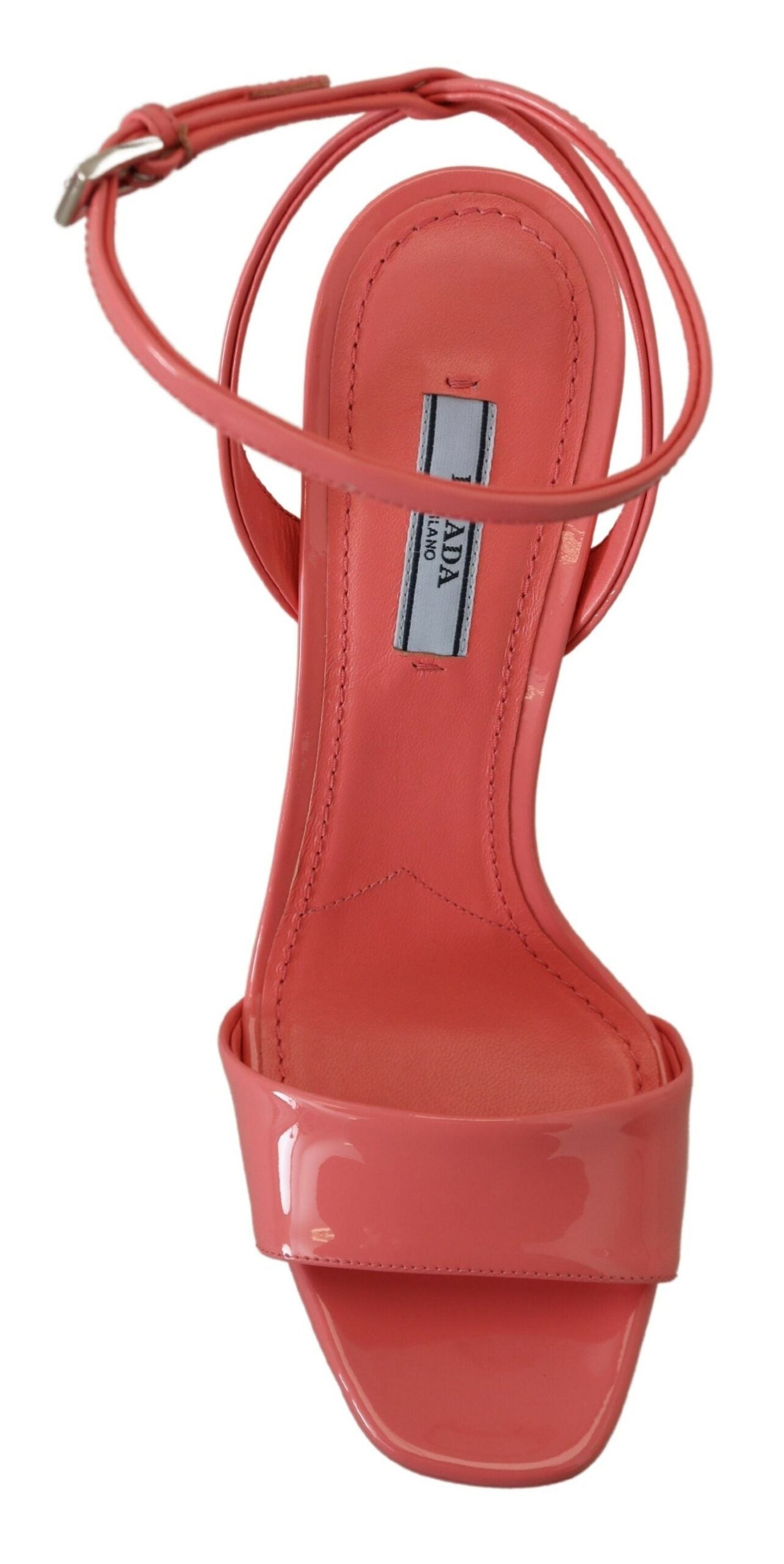 Prada Chic Plateausandalen aus rosa Lackleder