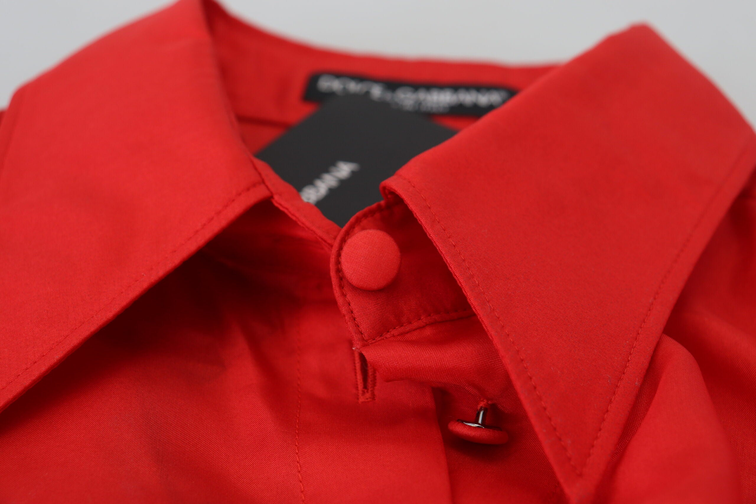 Dolce &amp; Gabbana – Elegantes Poloshirt mit Seidenkragen und langen Ärmeln