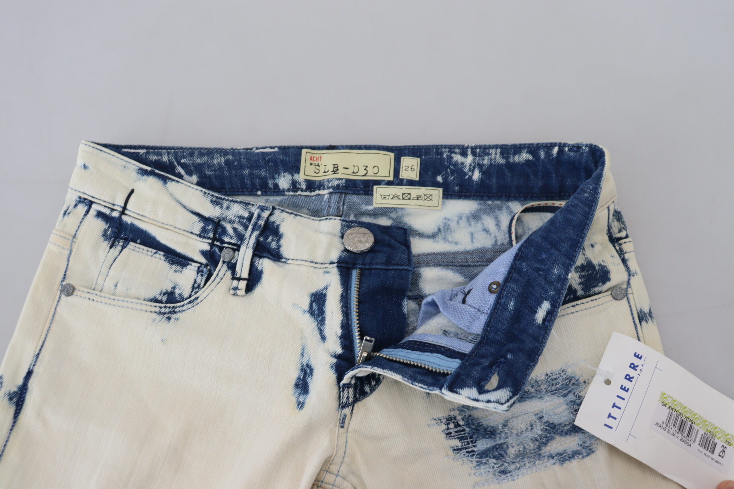 Acht Chic – Zerfetzte Skinny-Jeans mit niedriger Taille