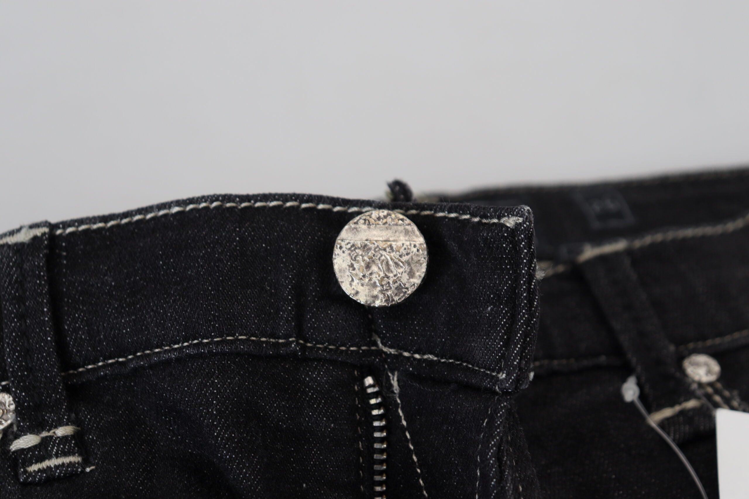 Acht Elegante Tapered Mid Waist Schwarze Jeans