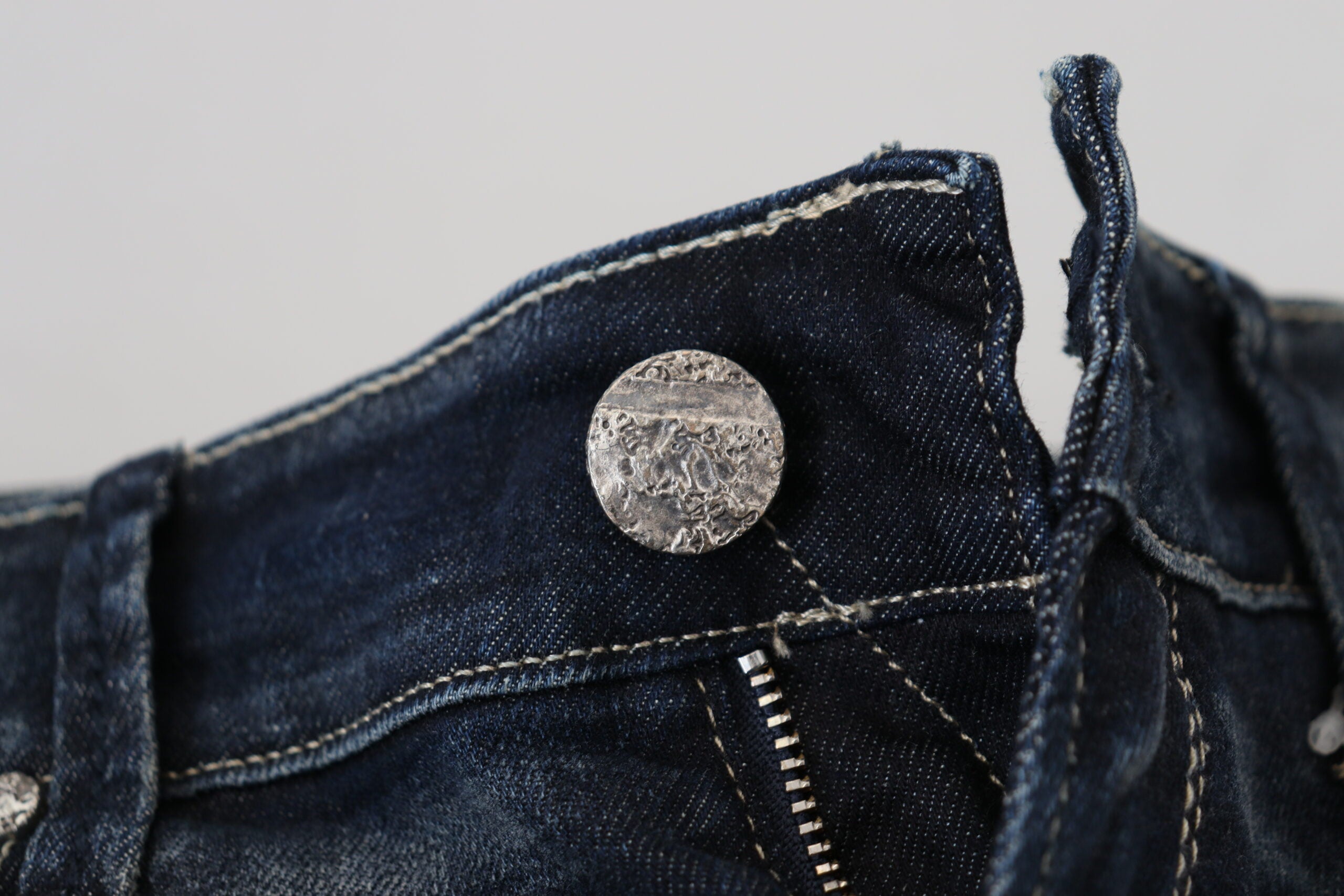 Acht Chic – Blau verwaschene Skinny-Jeans mit niedriger Taille
