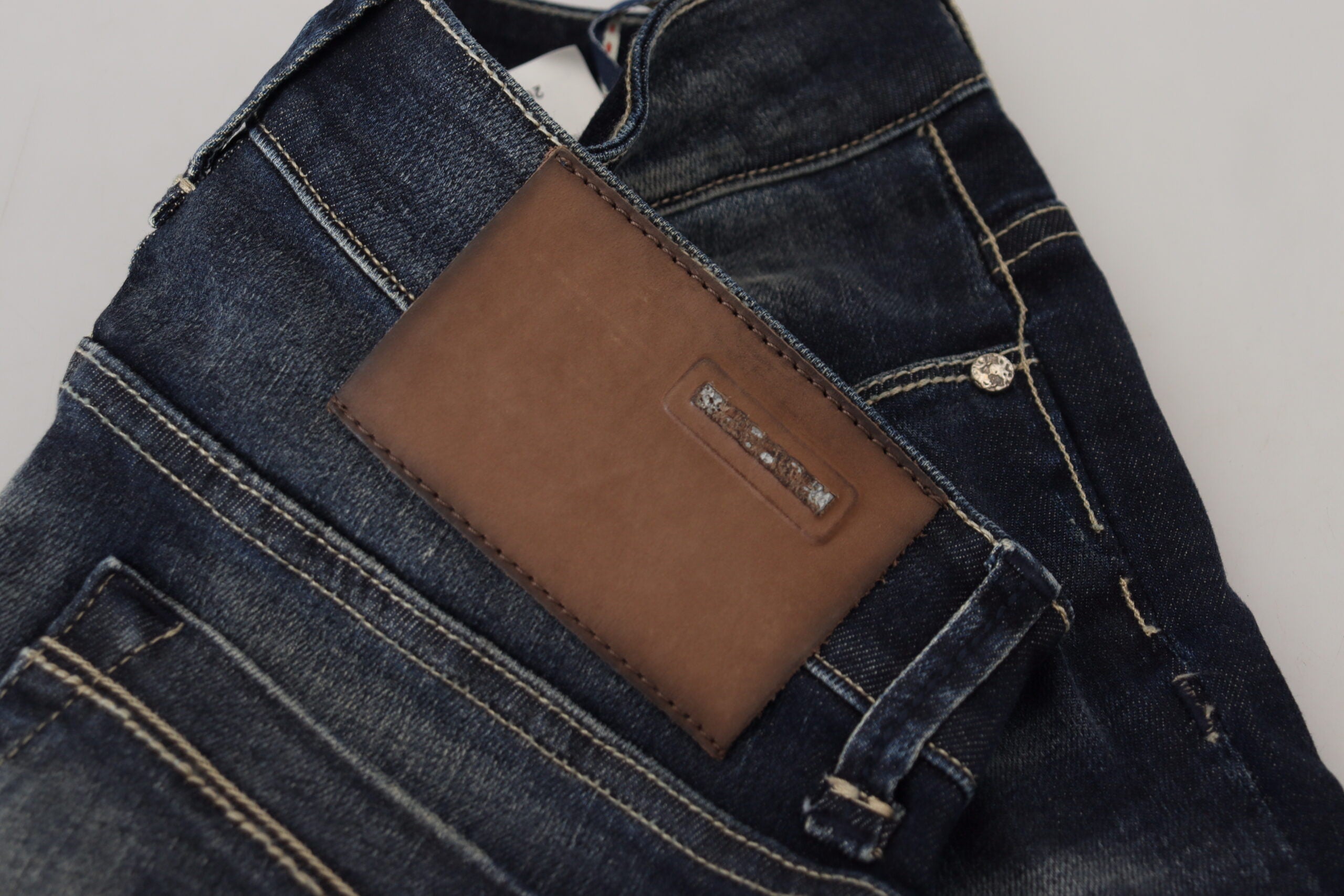 Acht Chic – Blau verwaschene Skinny-Jeans mit niedriger Taille