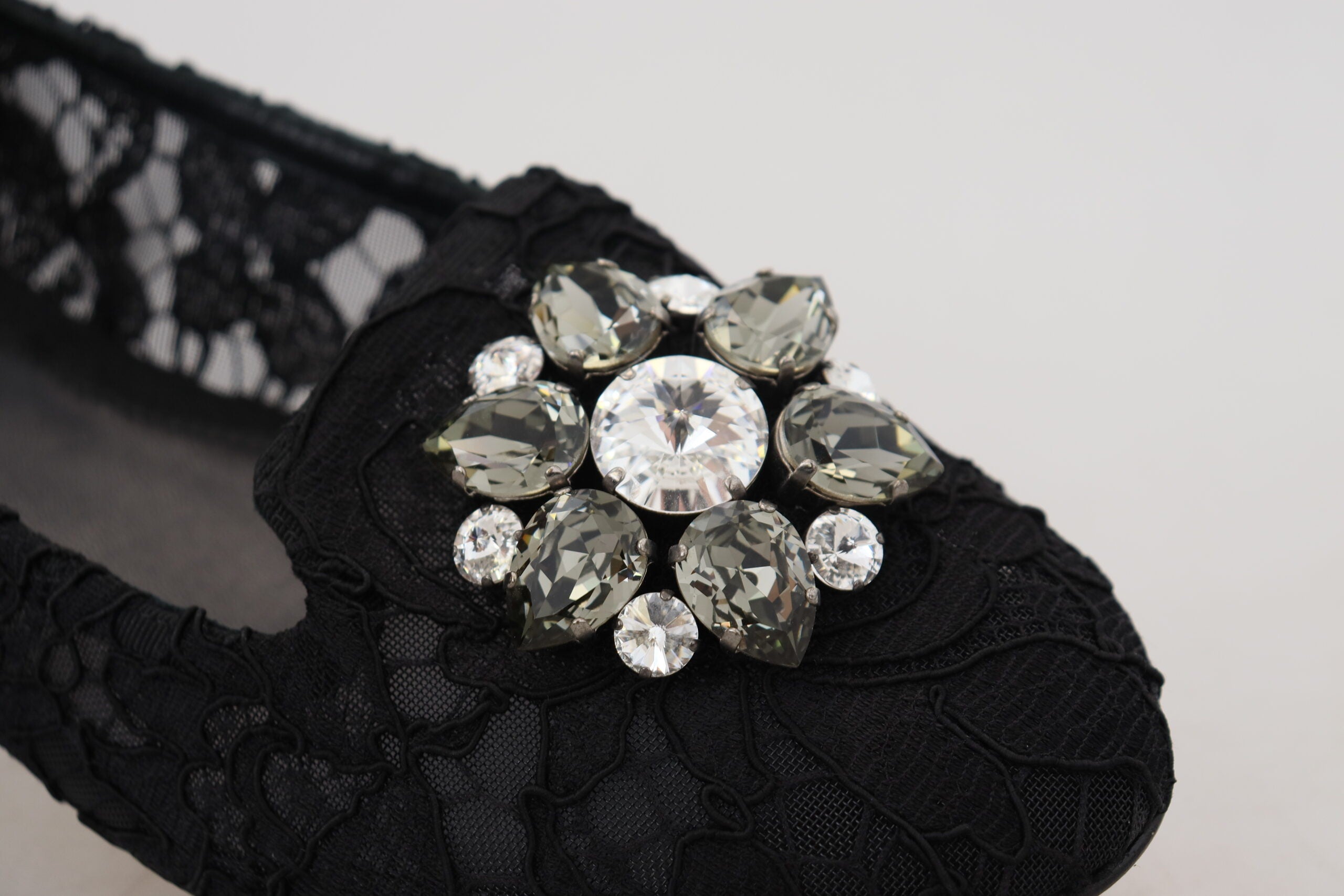 Dolce &amp; Gabbana Elegante, flache Vally-Schuhe mit floraler Spitze