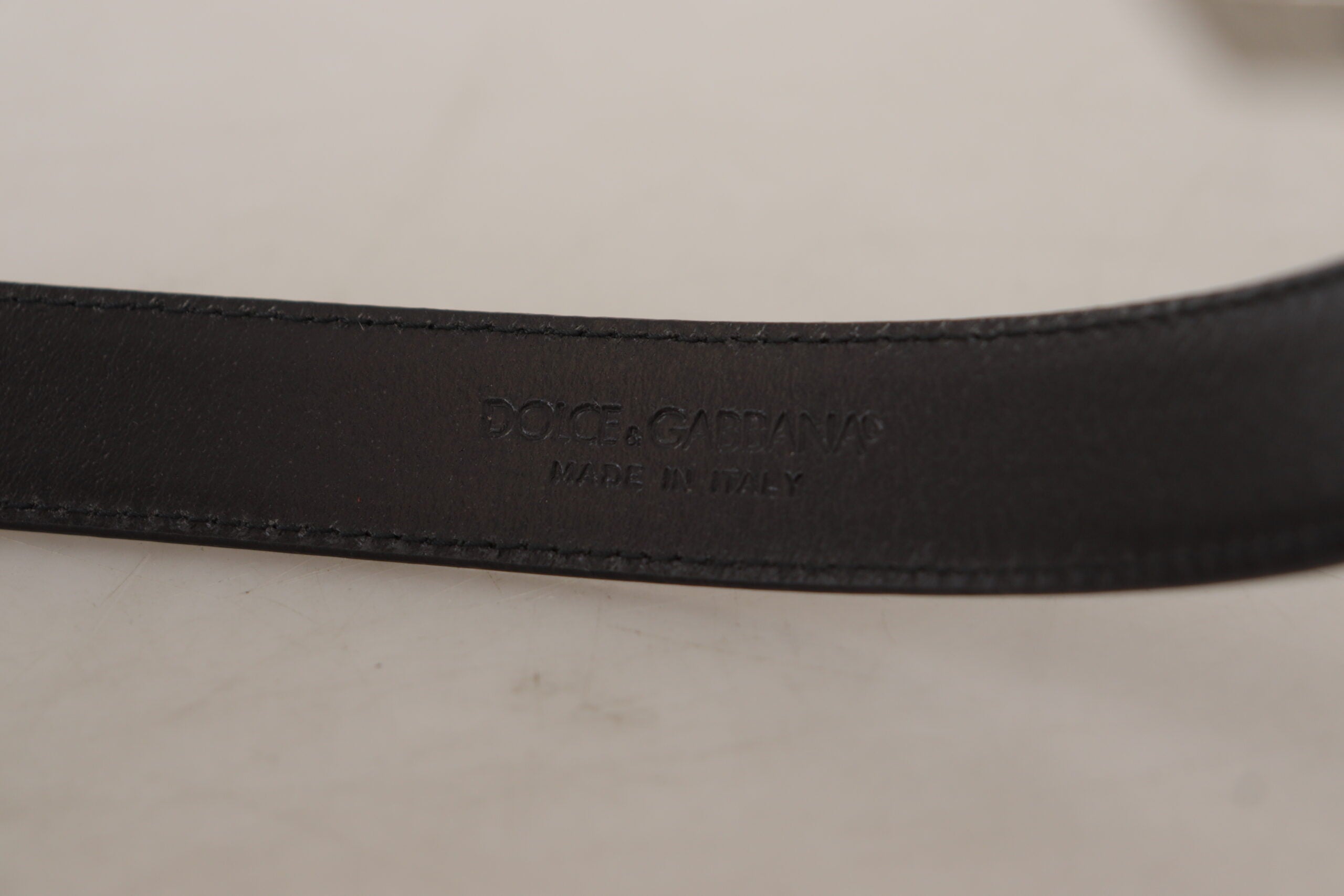 Dolce &amp; Gabbana – Eleganter schwarzer Ledergürtel mit Metallschnalle