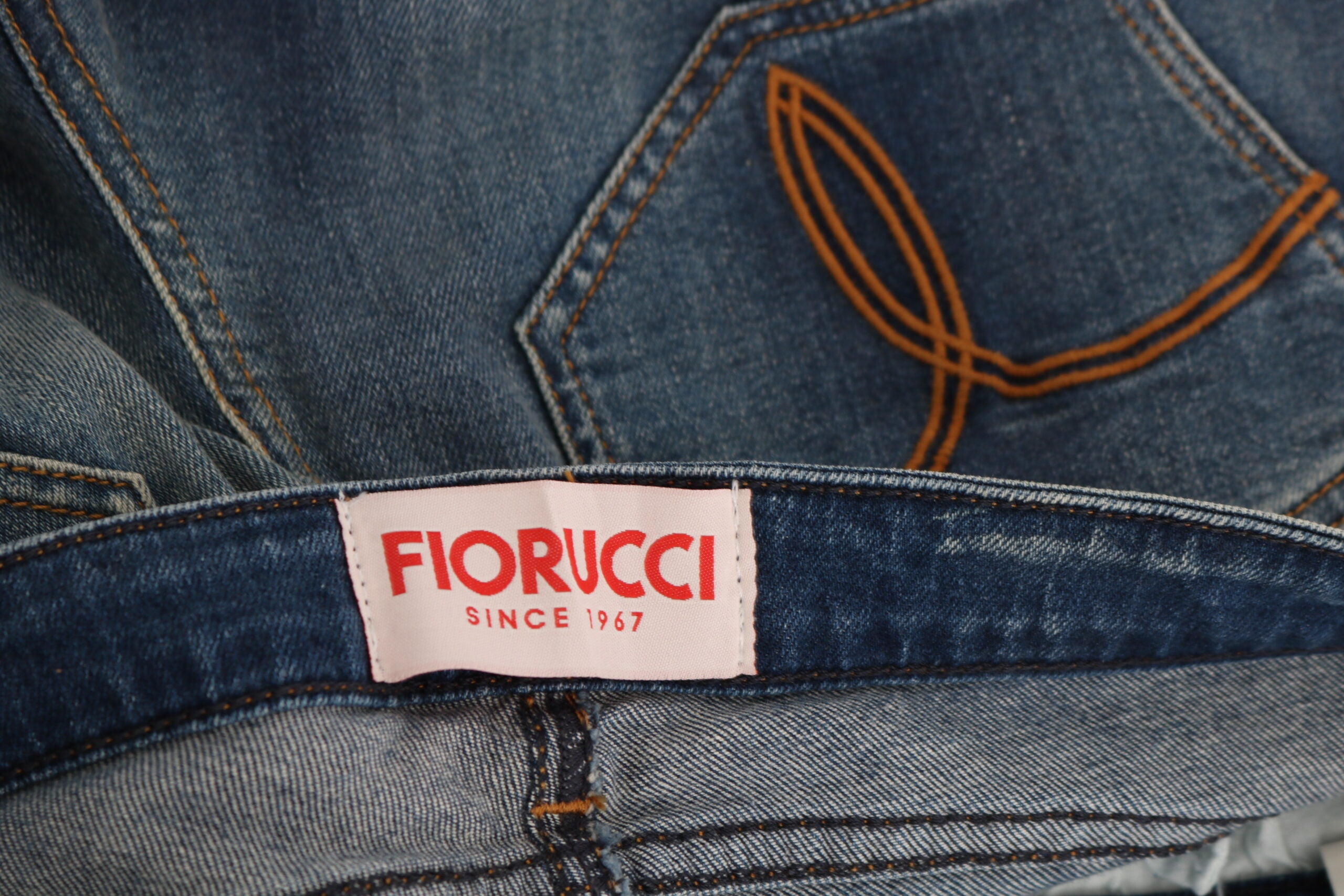 Fiorucci Svelte Slim-Jeans mit mittelhohem Bund in Vintage-Blau