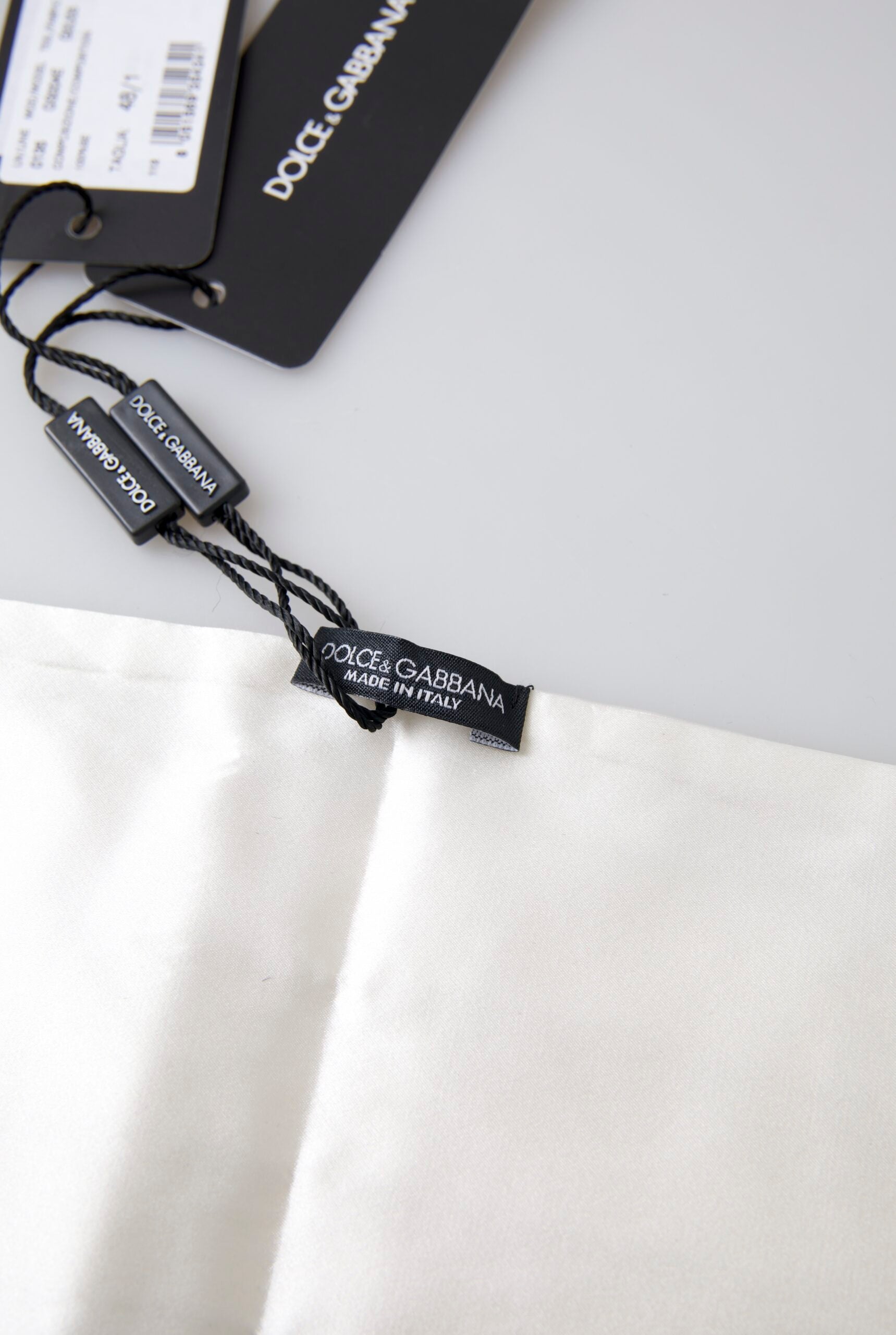 Dolce &amp; Gabbana Eleganter weißer Seidenkummerbund