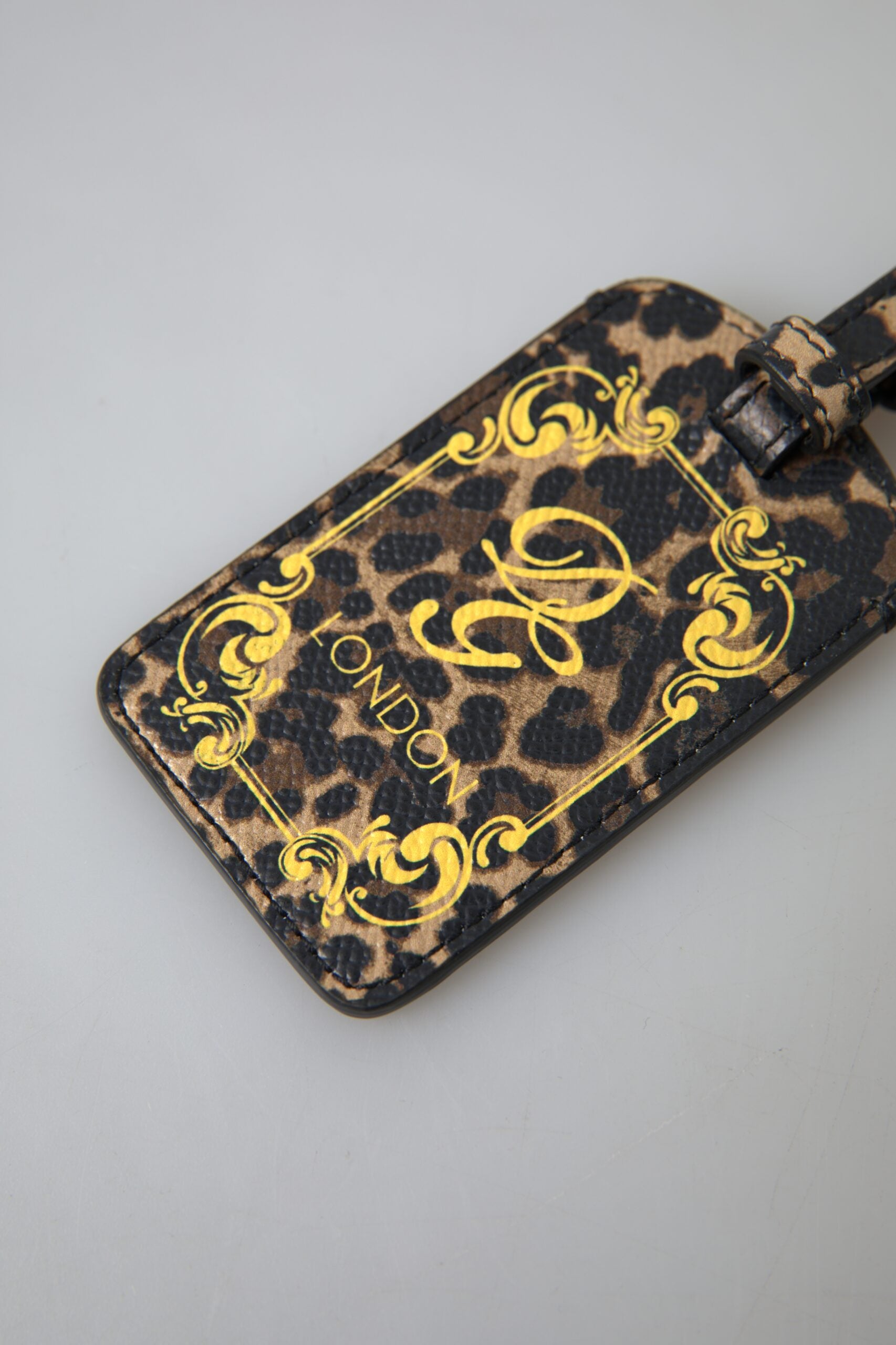 Dolce &amp; Gabbana Eleganter Gepäckanhänger aus Leopardenleder