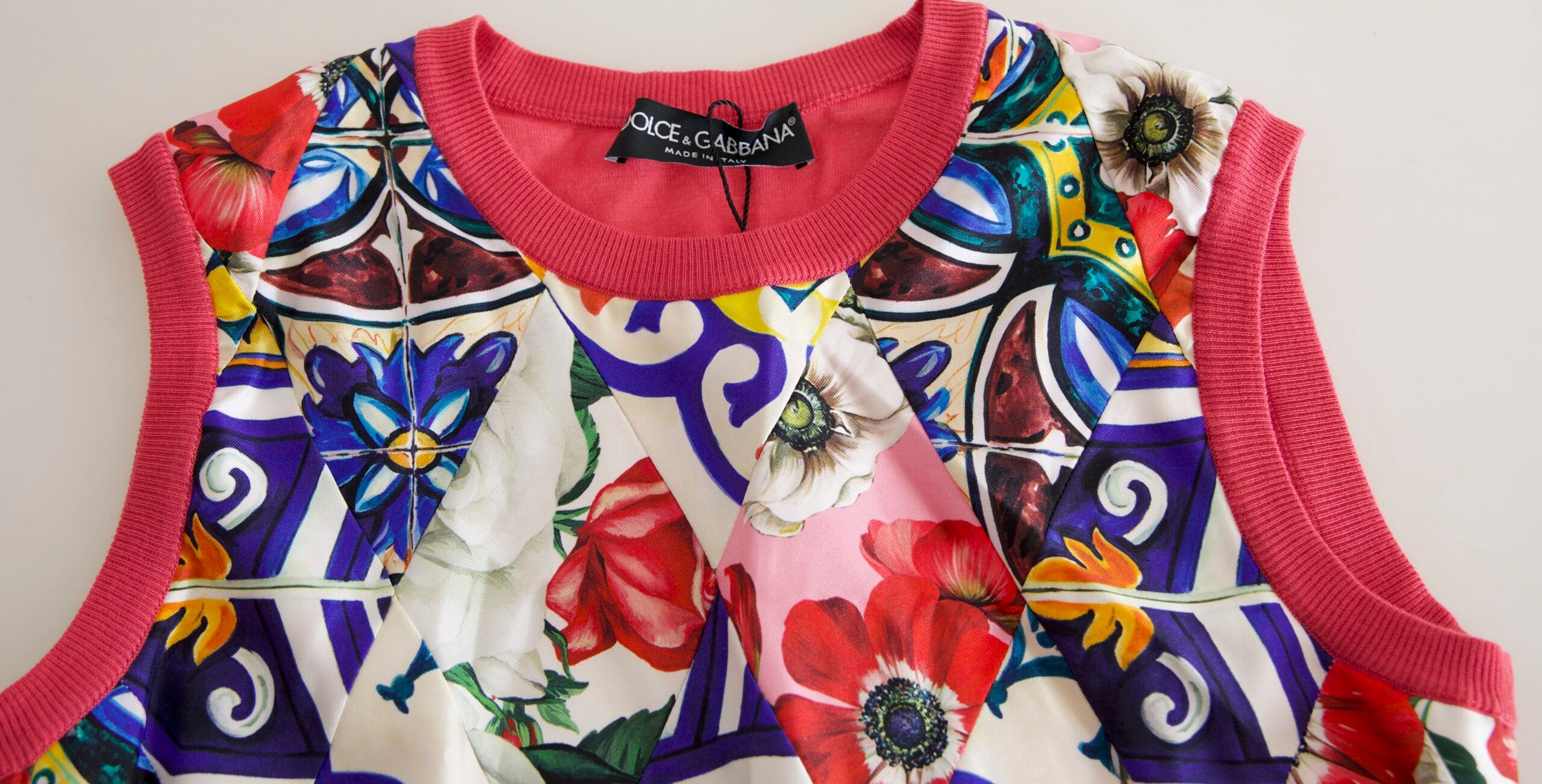 Dolce &amp; Gabbana Elegantes Rundhals-Top aus Kaschmir-Seidenmischung