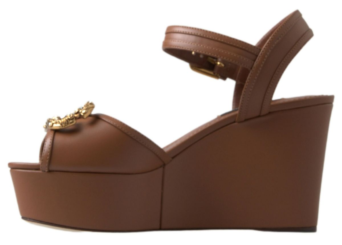 Dolce &amp; Gabbana – Schicke Keilabsätze aus braunem Leder mit Knöchelriemen