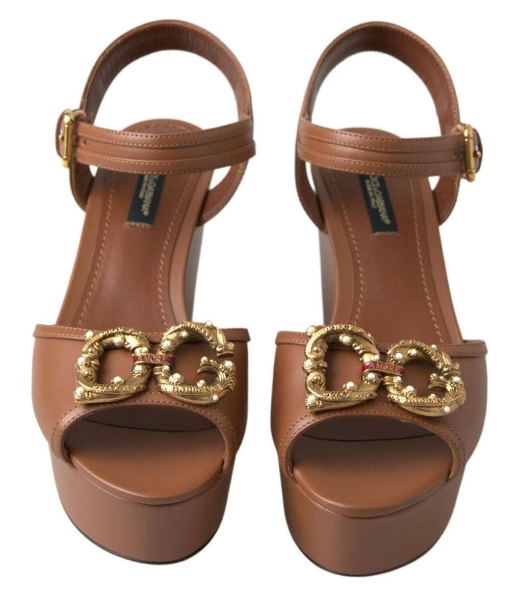 Dolce &amp; Gabbana – Schicke Keilabsätze aus braunem Leder mit Knöchelriemen