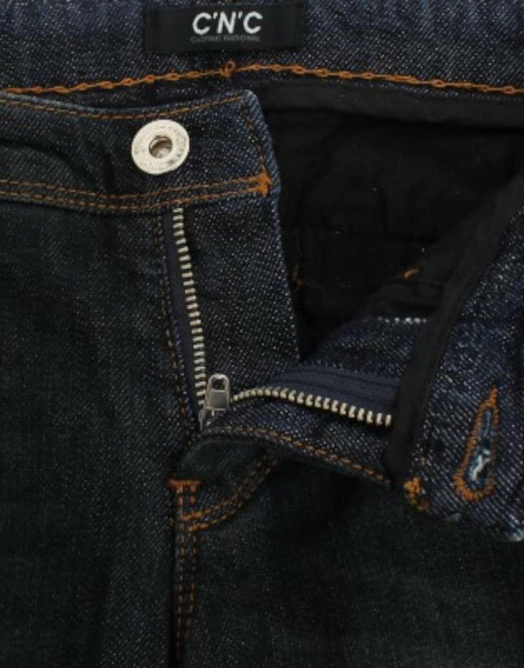 Costume National Chic Blau Slim Fit Denim Delight