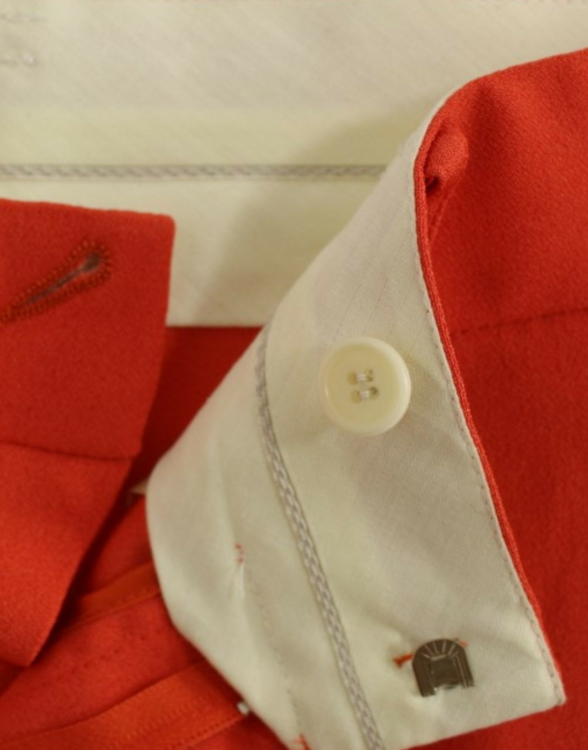CO|TE Schicke orange Boyfriendhose – Italienische Handwerkskunst