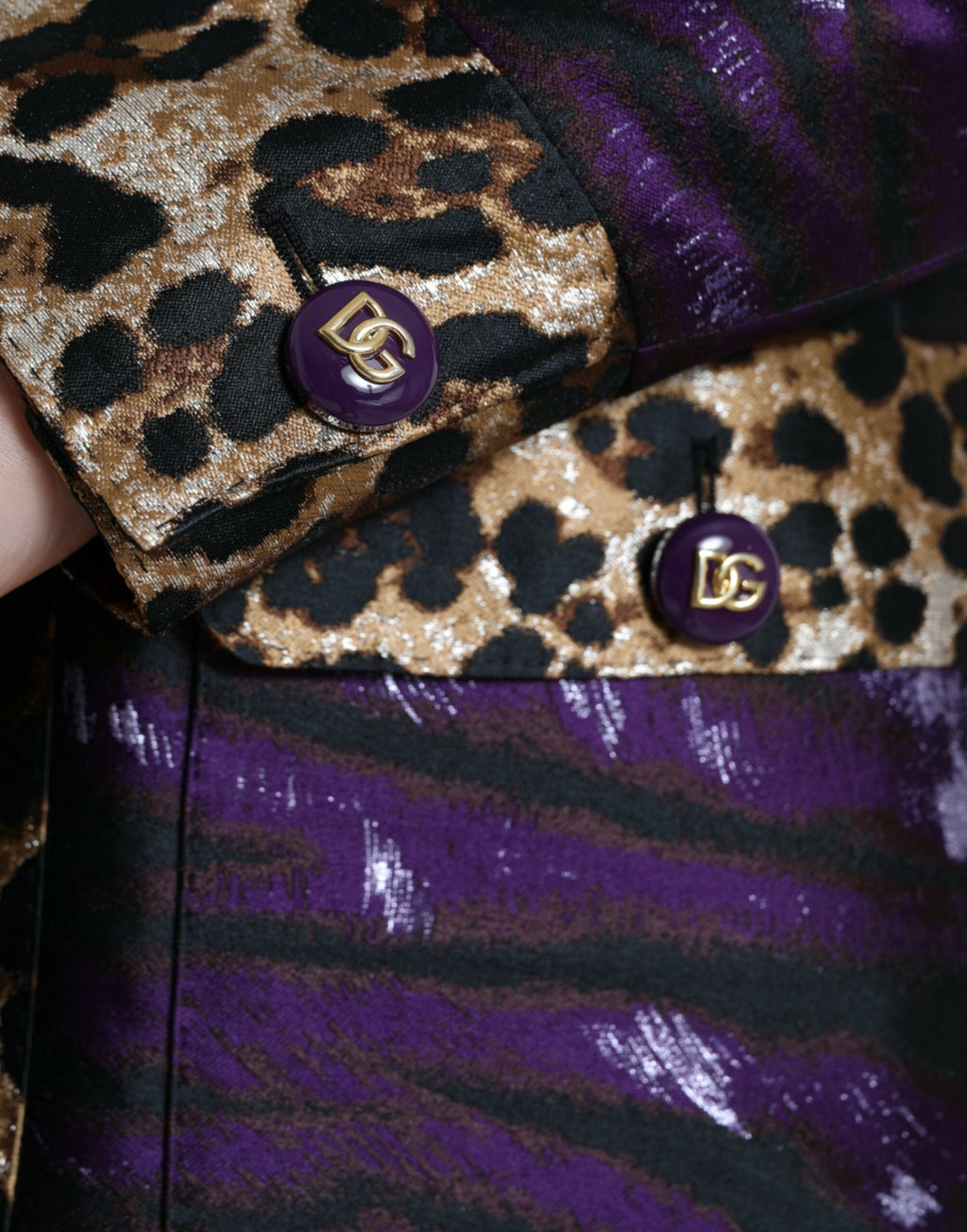 Dolce &amp; Gabbana – Exquisiter Jacquard-Trenchcoat mit Tigermotiv