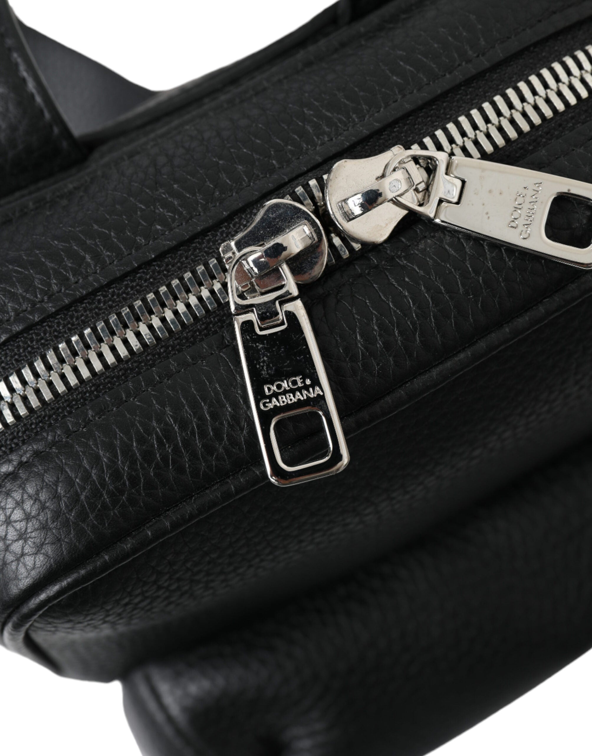 Dolce &amp; Gabbana Chic – Kleiner Rucksack aus schwarzem Kalbsleder