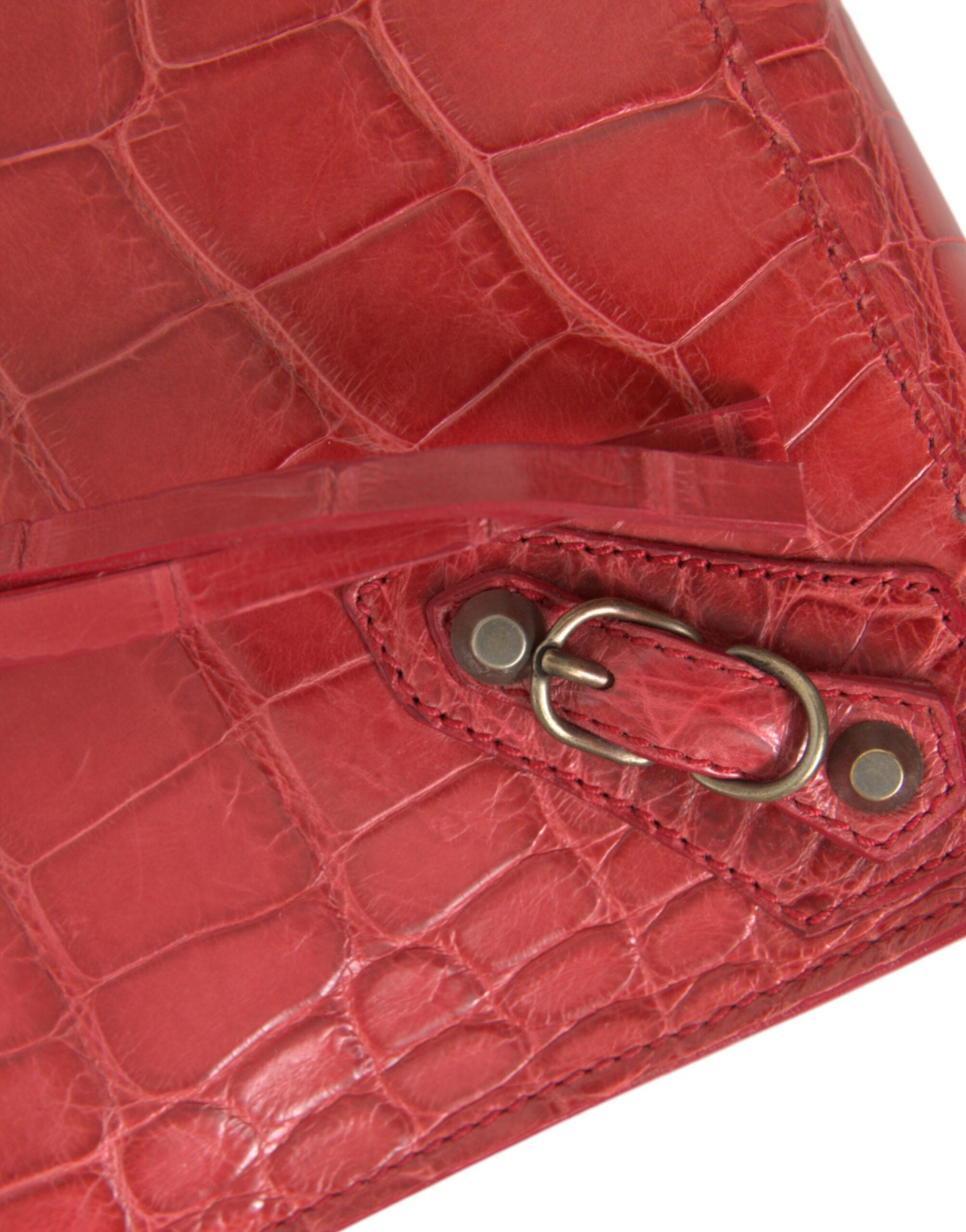 Balenciaga Exotische rote Clutch aus Alligatorleder