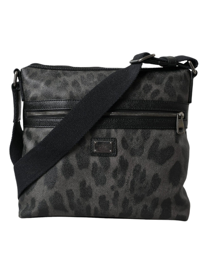 Dolce &amp; Gabbana Umhängetasche aus PVC-Leder mit Leopardenmuster in Grau