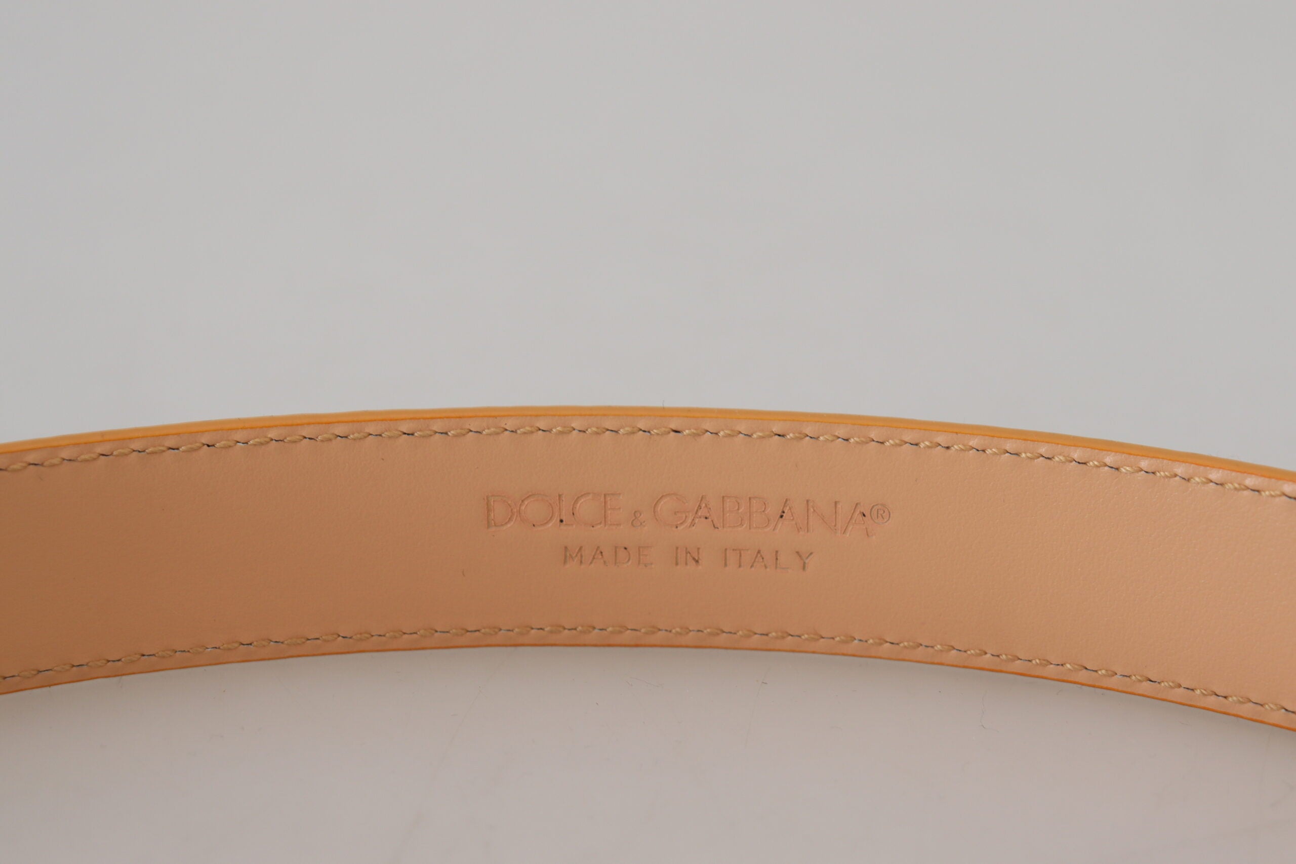 Dolce &amp; Gabbana – Beigefarbener Gürtel aus exotischem Leder mit goldener Metallschnalle